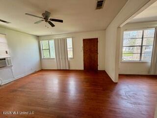 114 Mt Carmel Property Photo 4