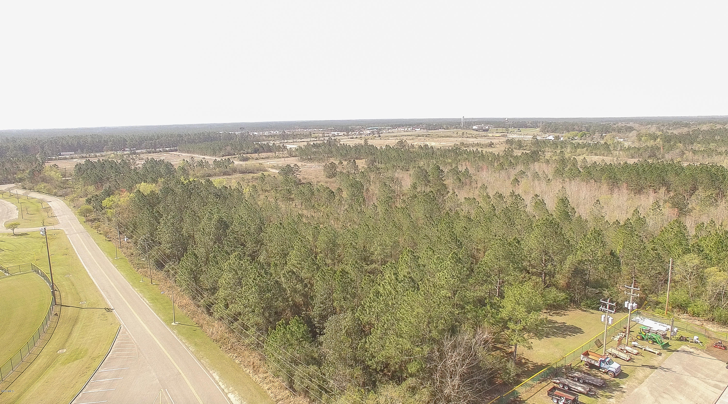 18634 16th Street Property Photo 6