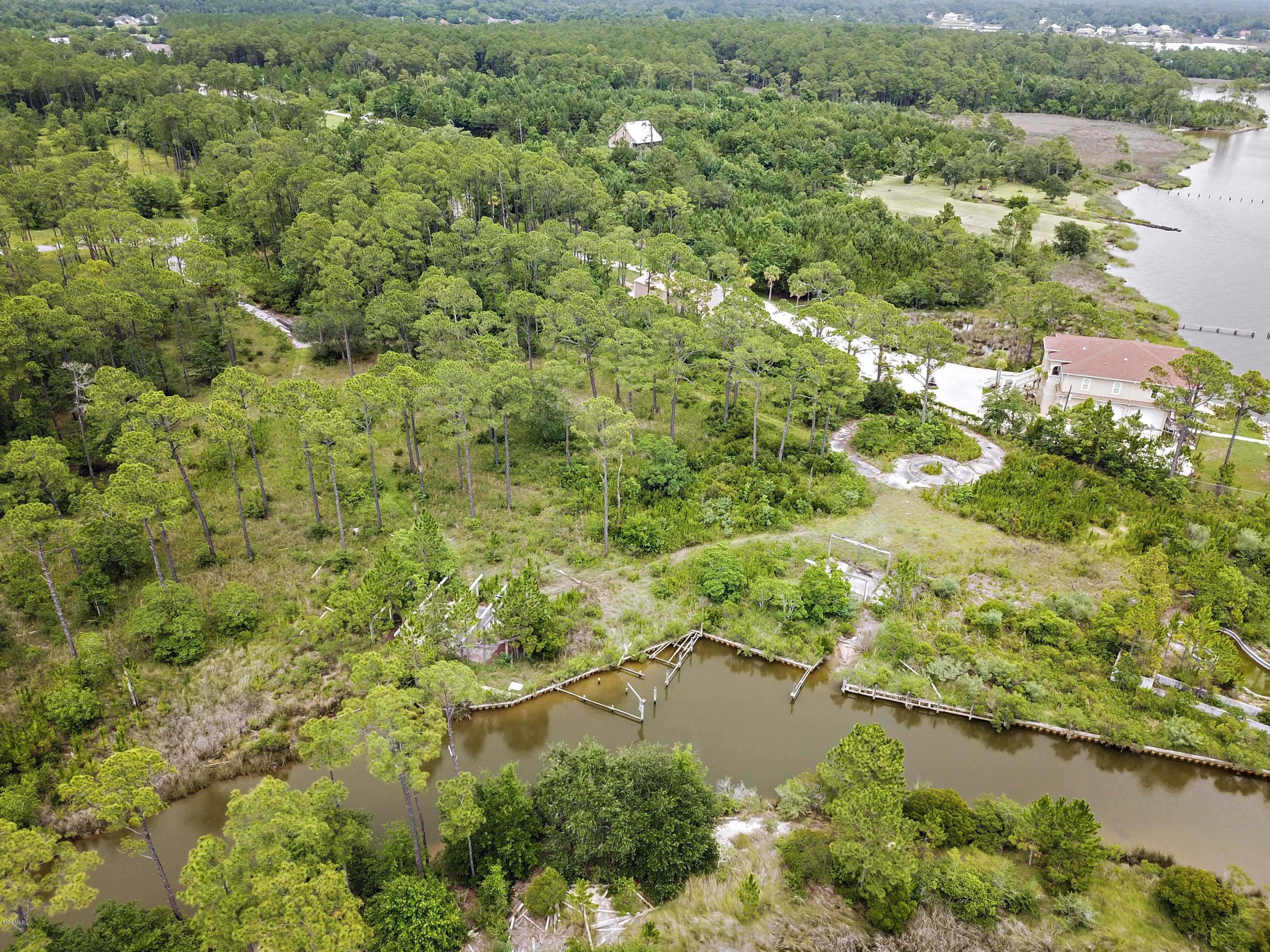 15117 Hummingbird Lane Property Photo 15