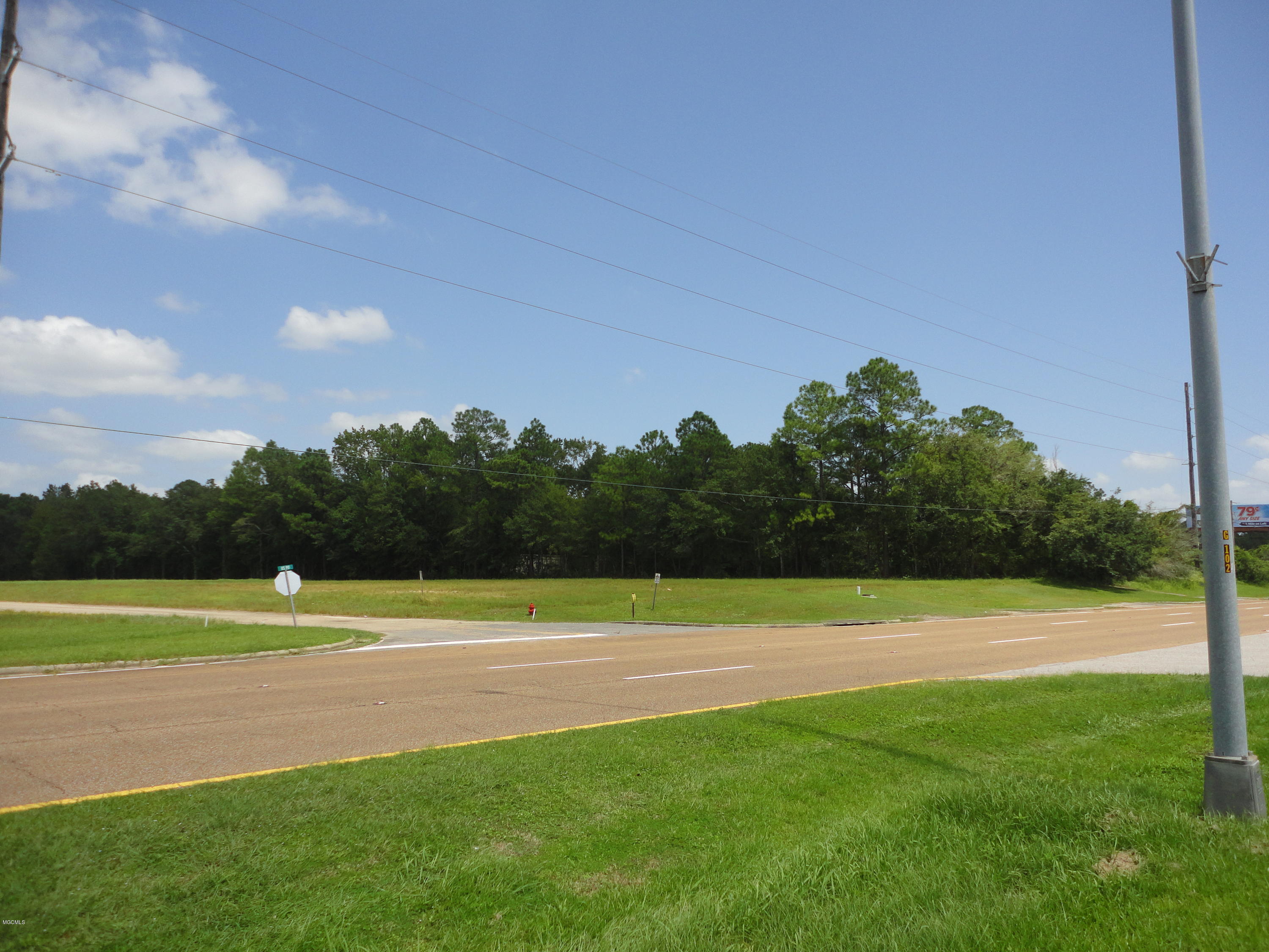 1600 Highway 90 Property Photo 3