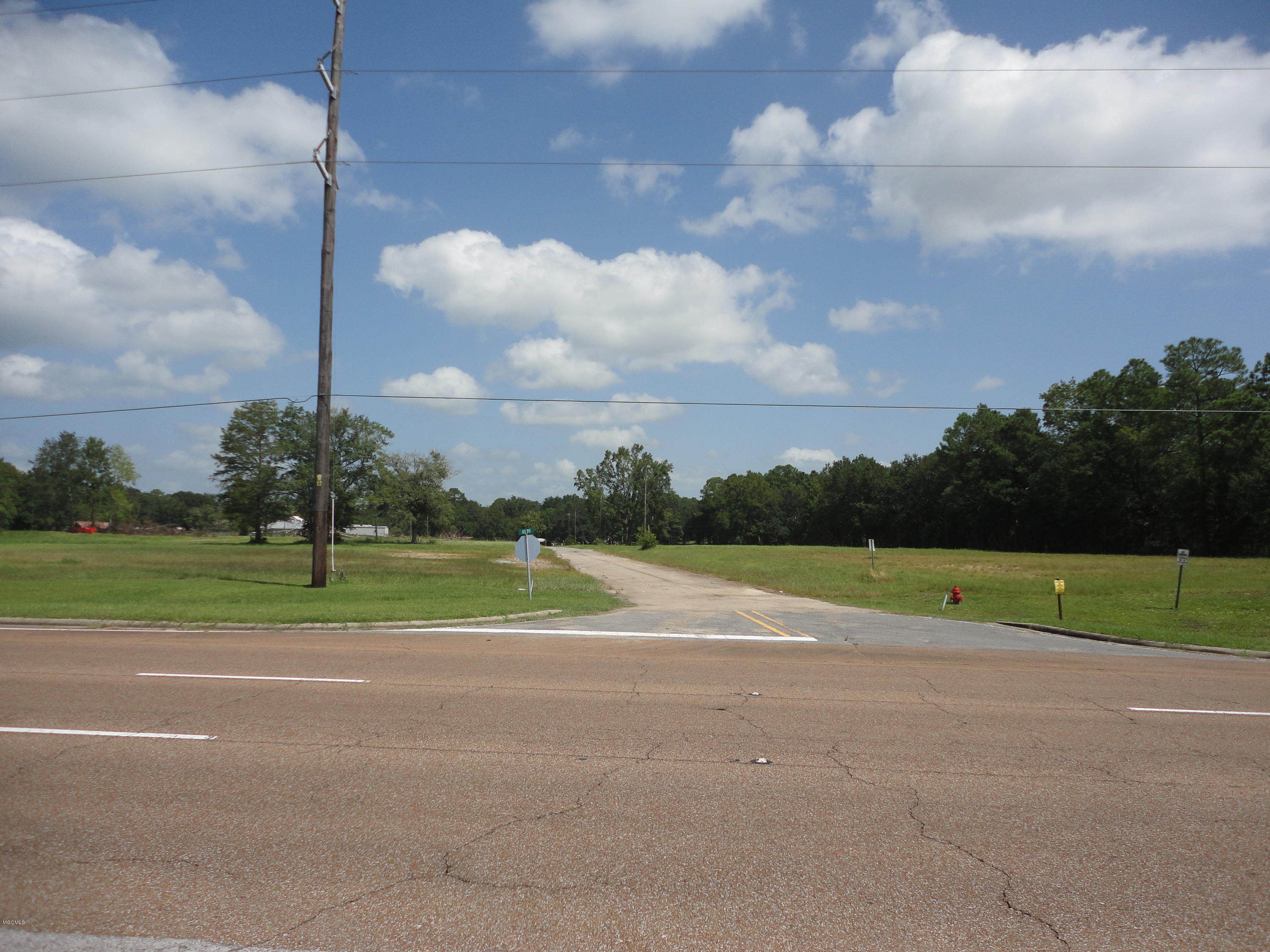 1600 Highway 90 Property Photo 16