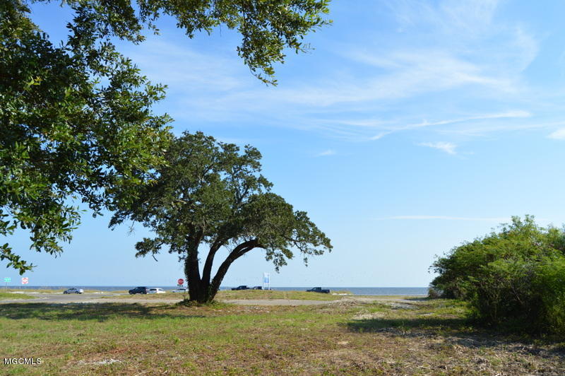 1598 E Beach Boulevard Property Photo 2