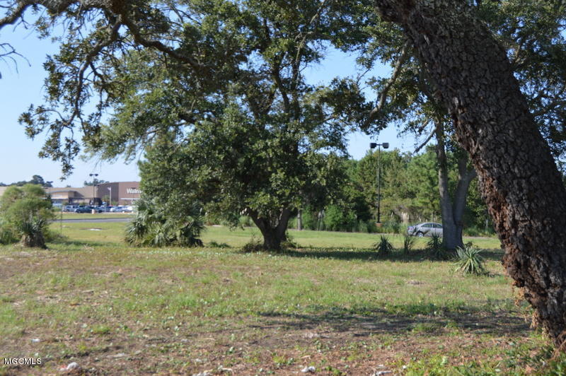 1598 E Beach Boulevard Property Photo 7
