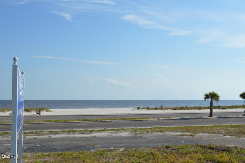 1598 E Beach Boulevard Property Photo 9
