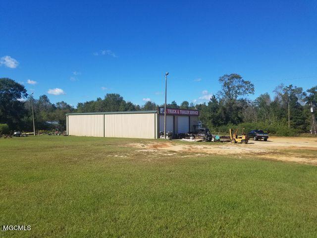2707 Hwy 49 Property Photo 5