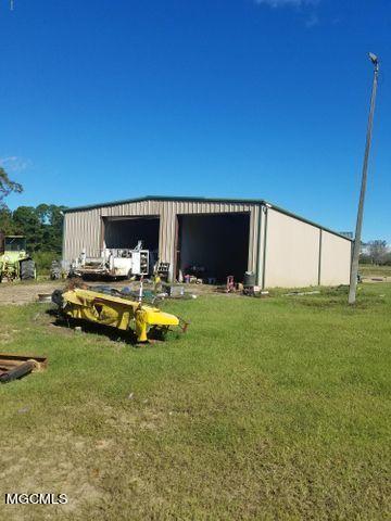 2707 Hwy 49 Property Photo 6
