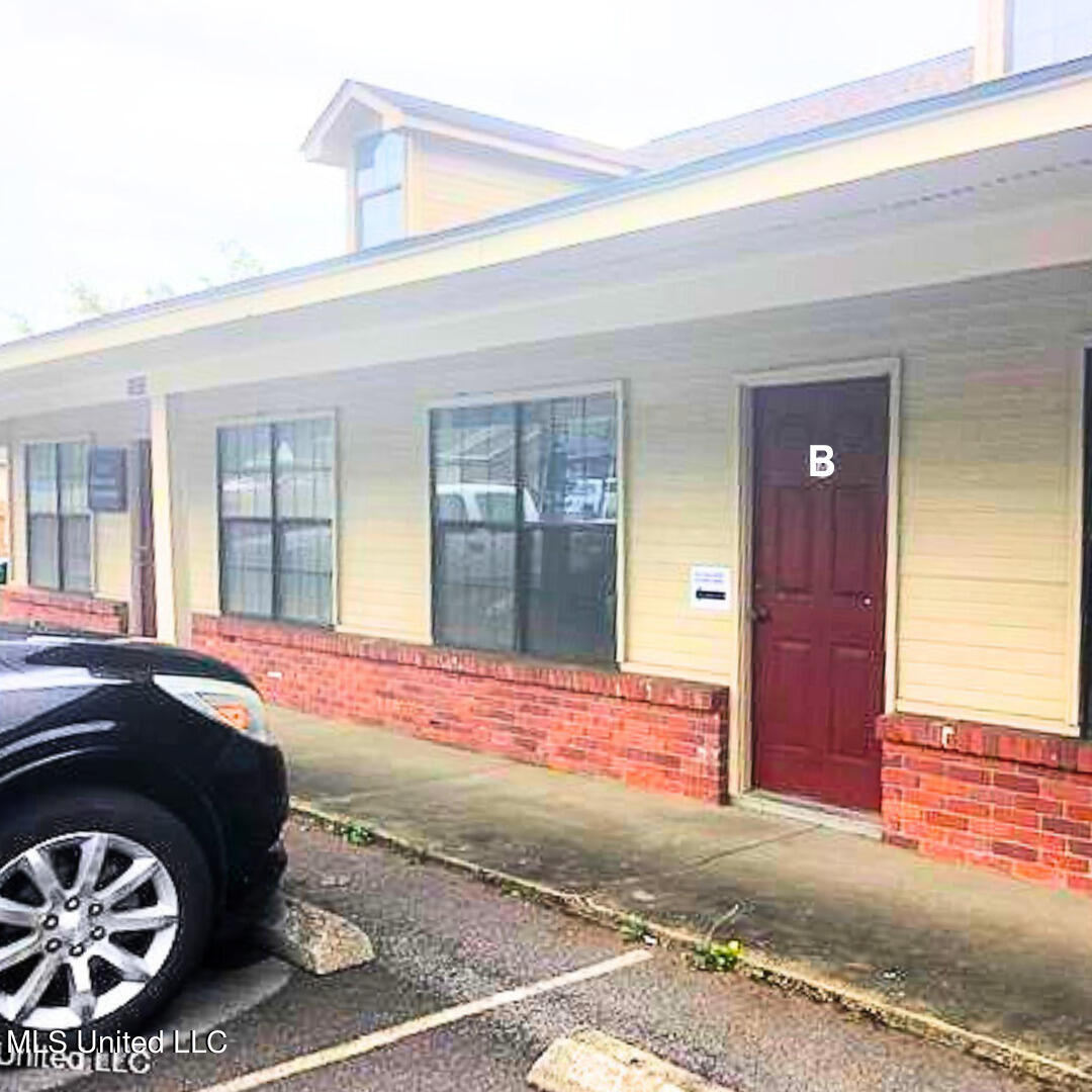 12337 Ashley Drive Property Photo 1