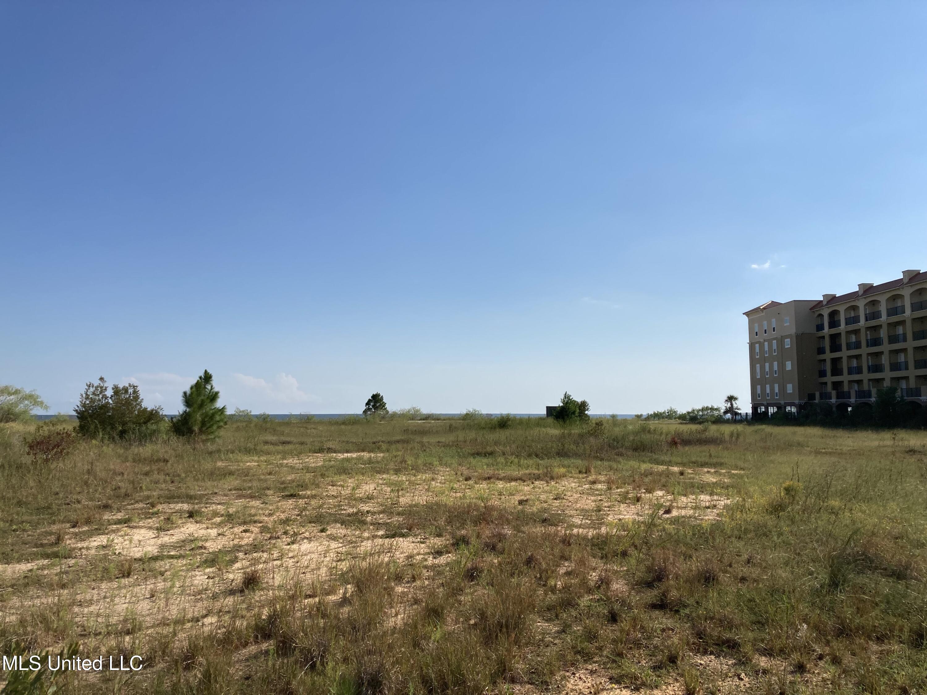 101 4th Avenue Property Photo 7