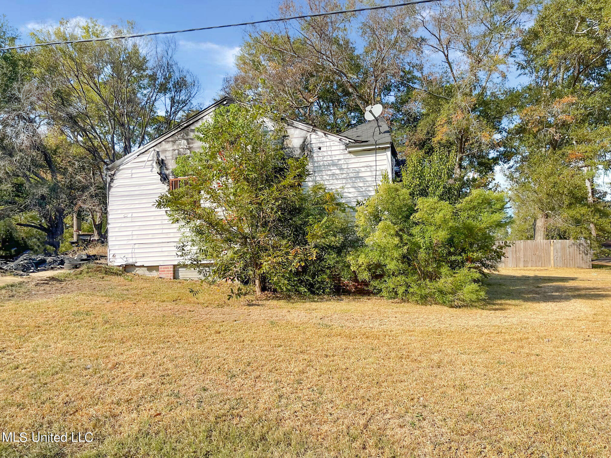 2835 Arbor Hill Drive Property Photo 5