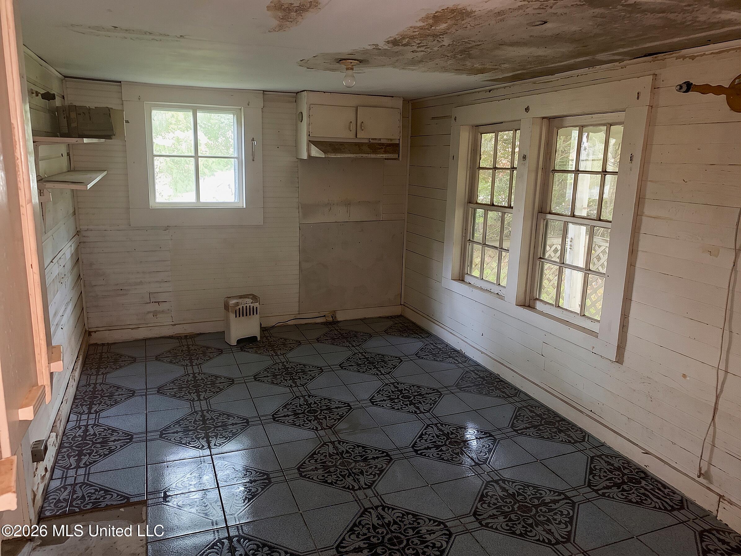 1028 Wayne Street Property Photo 7