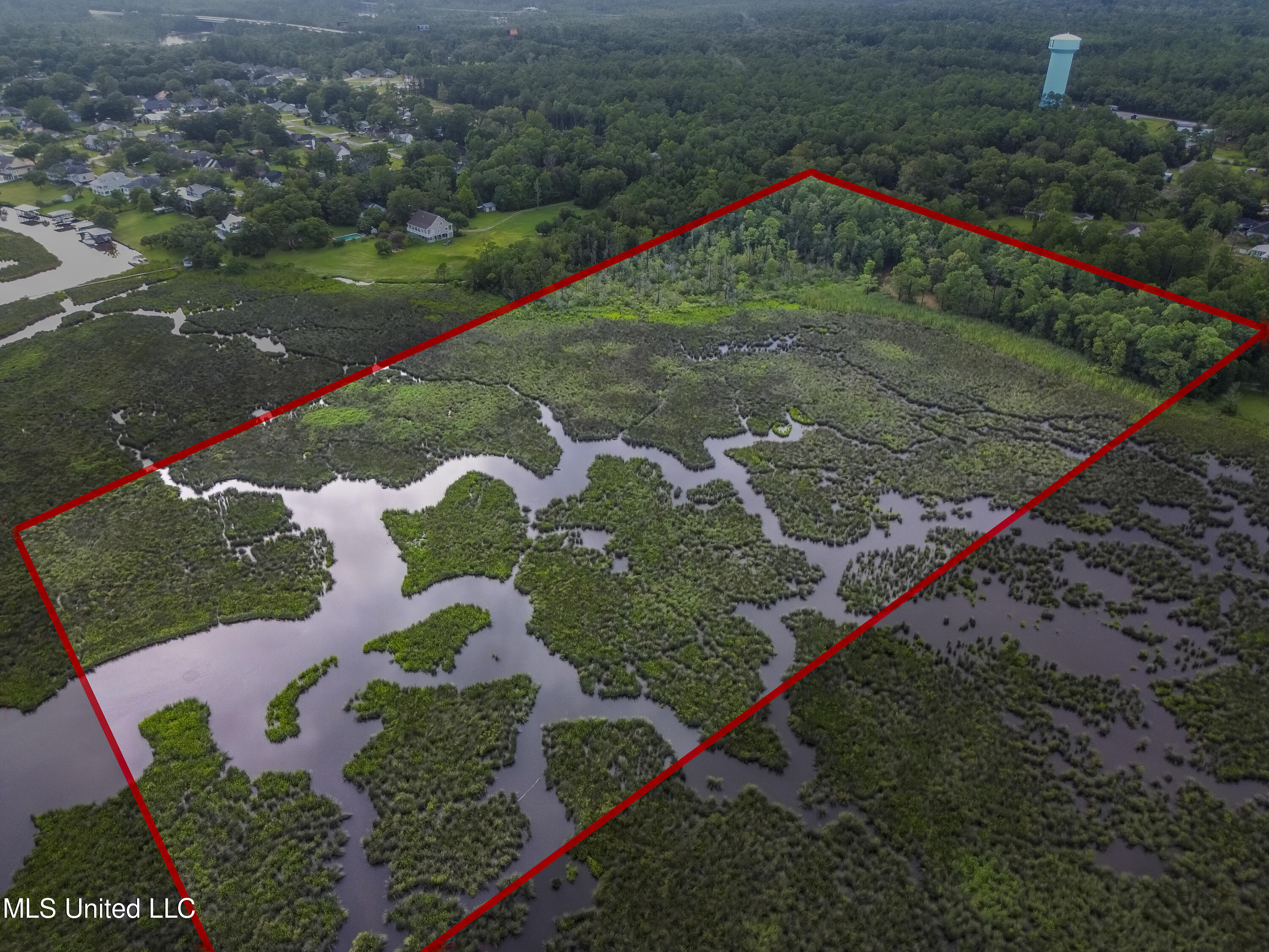 W Oaklawn Road Property Photo 10