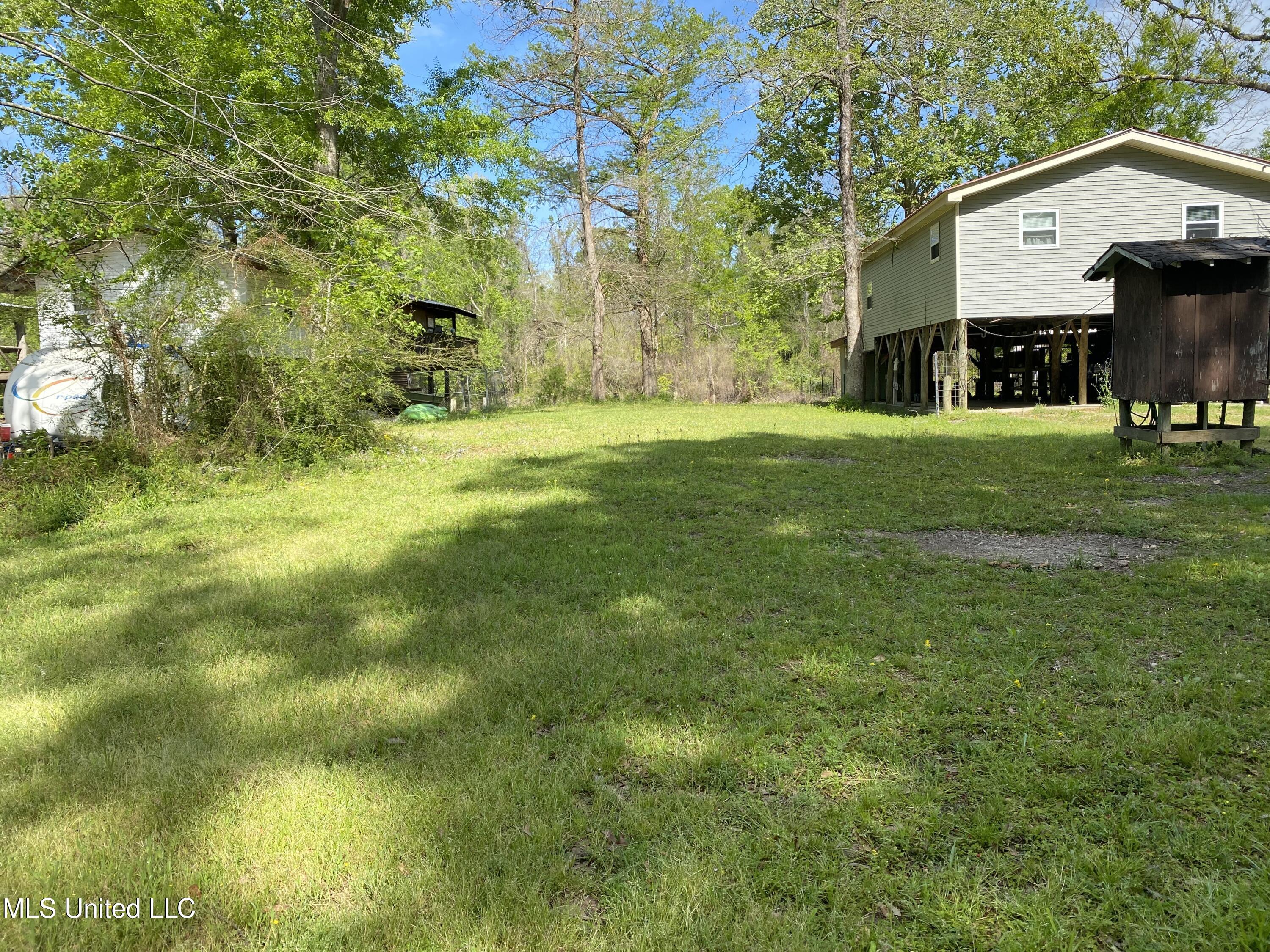 Oak Point Road Property Photo 1