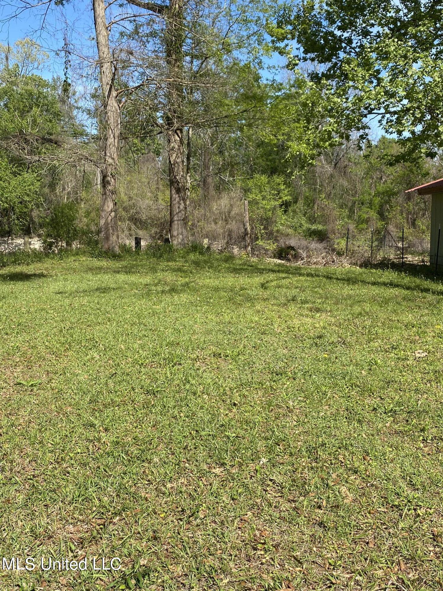 Oak Point Road Property Photo 2