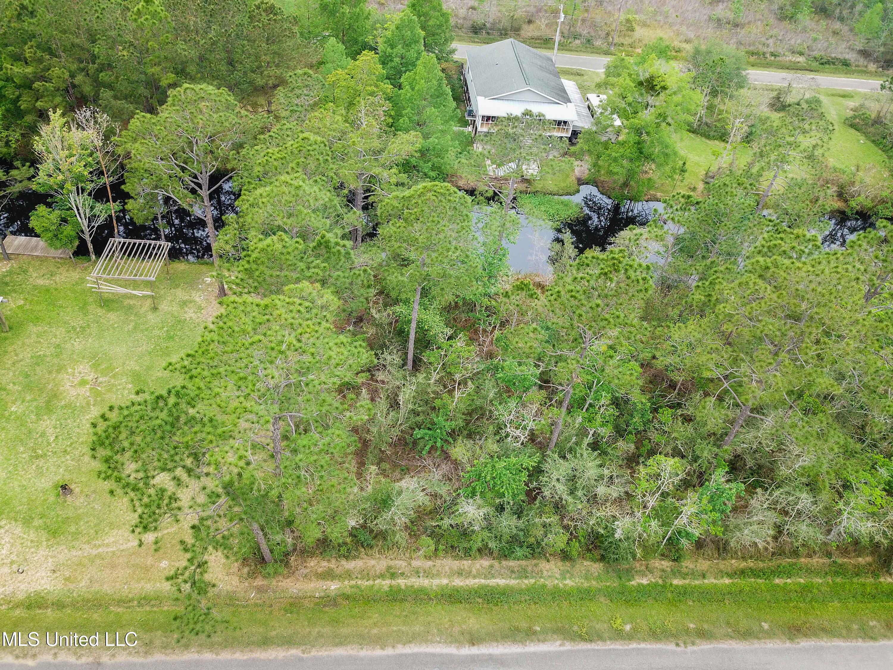 Robin Street Property Photo 10