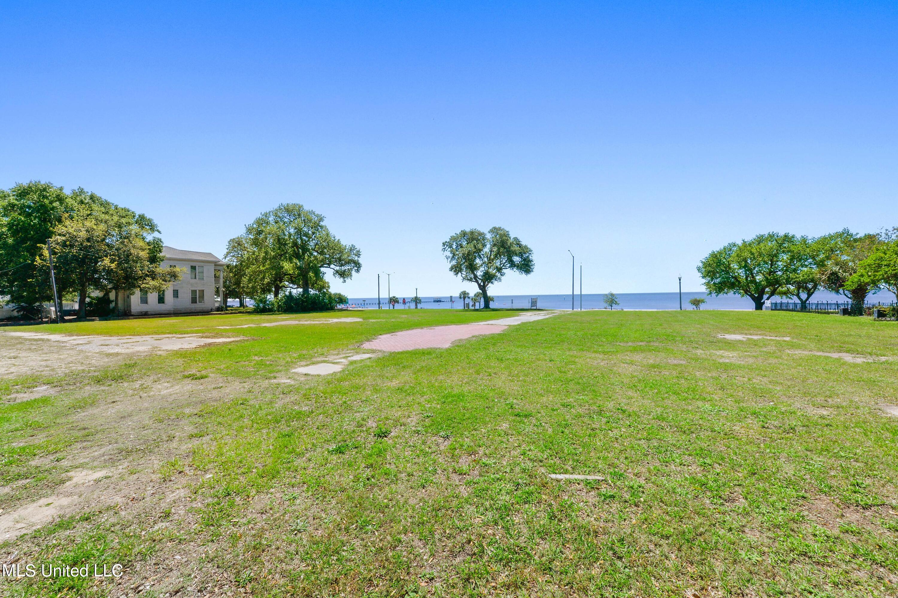 1104 Beach Boulevard Property Photo 3