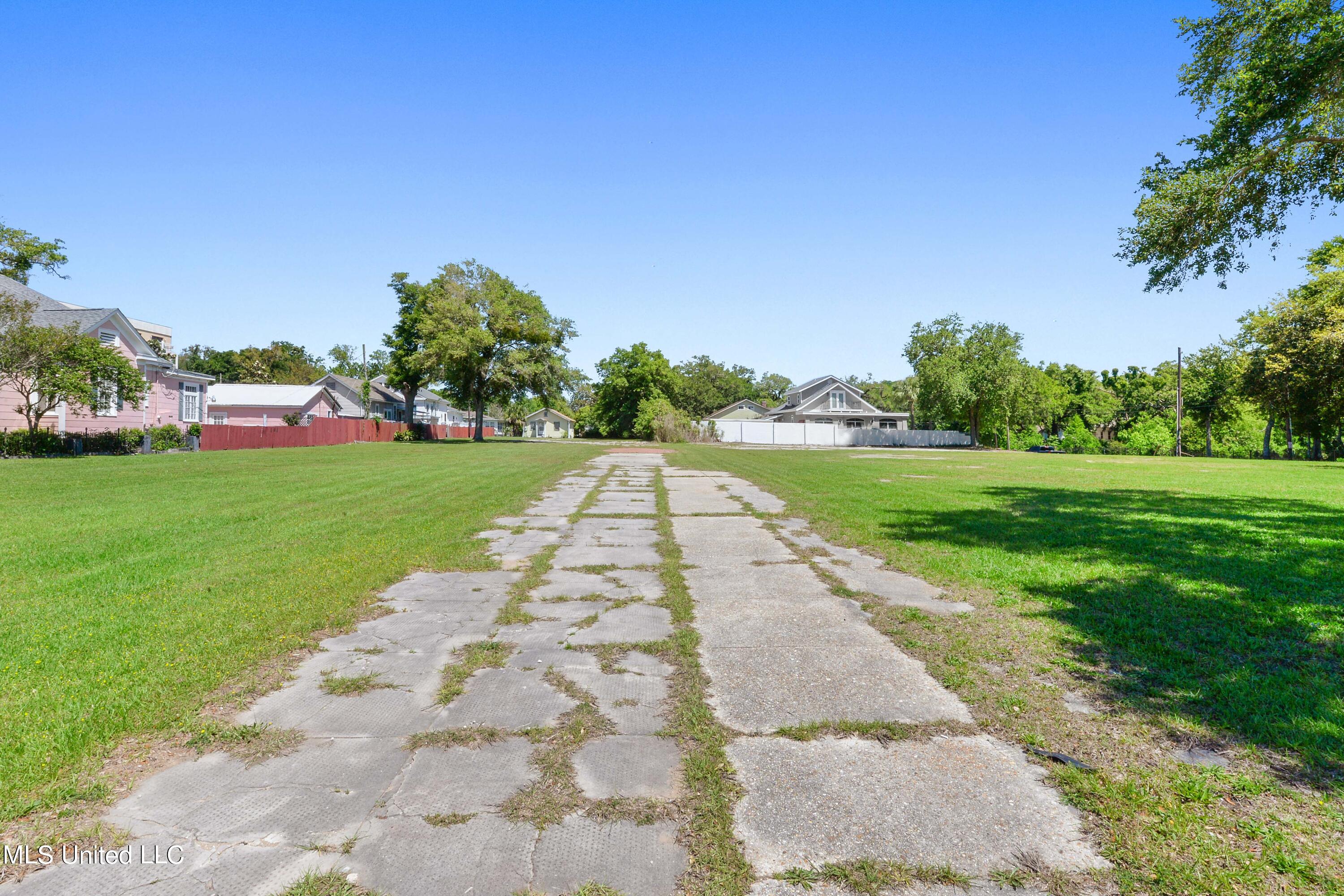 1104 Beach Boulevard Property Photo 5
