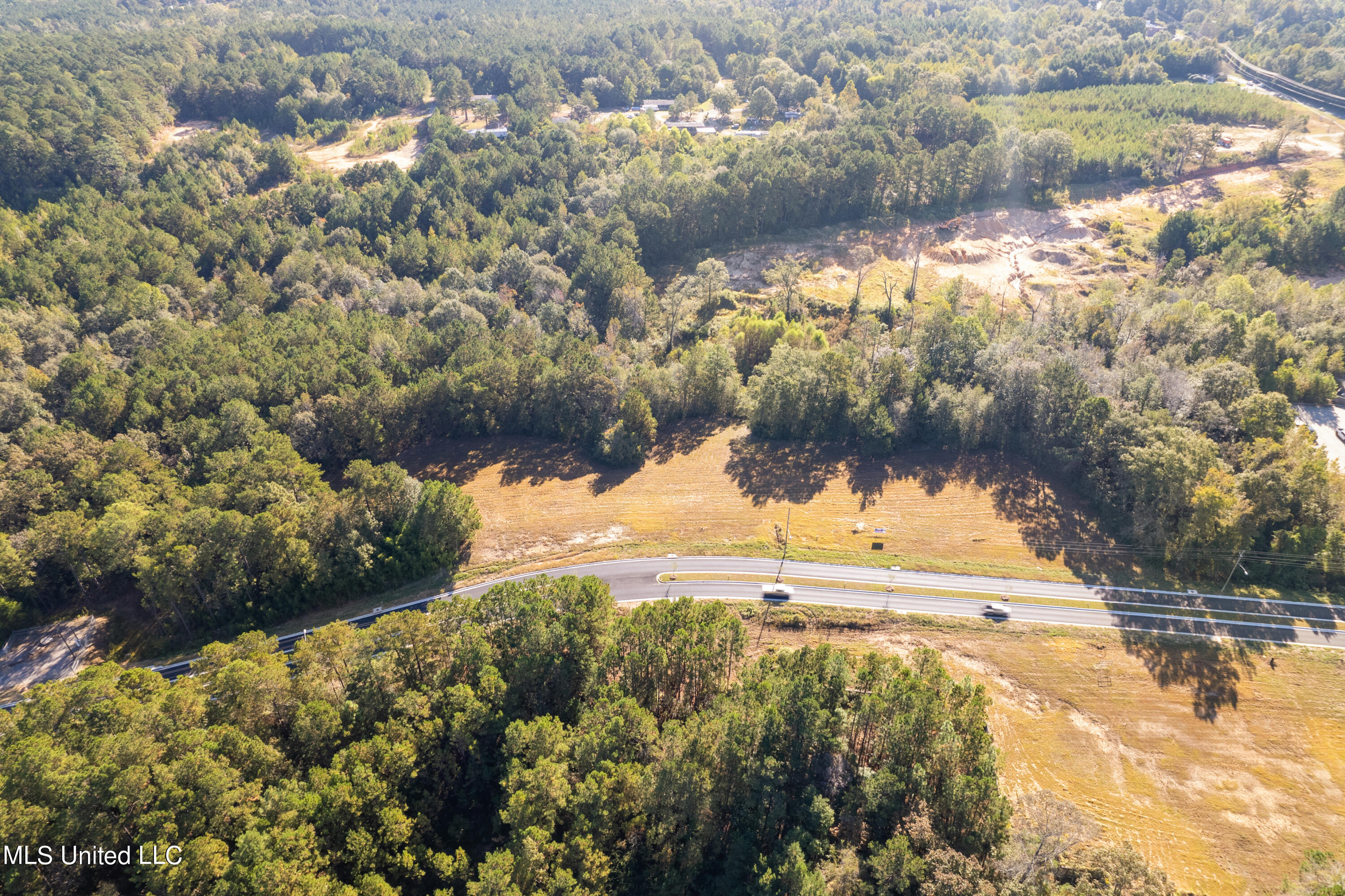 1.13+/- Ac Lamar Boulevard Property Photo 4