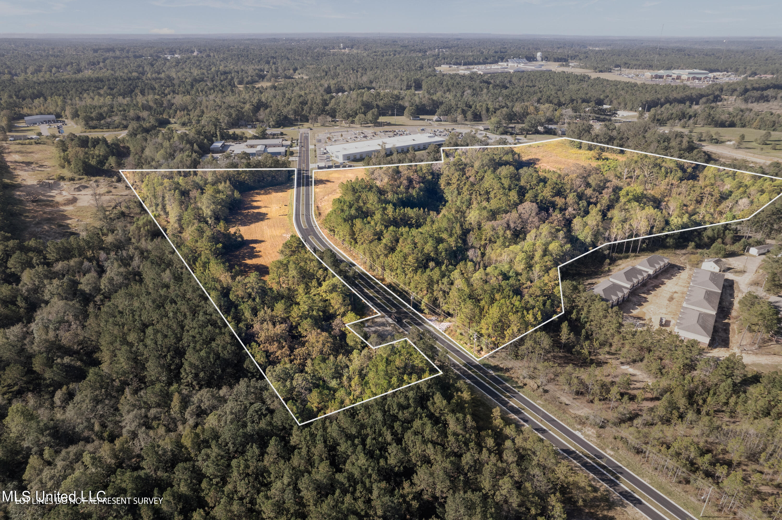 1.13+/- Ac Lamar Boulevard Property Photo 10