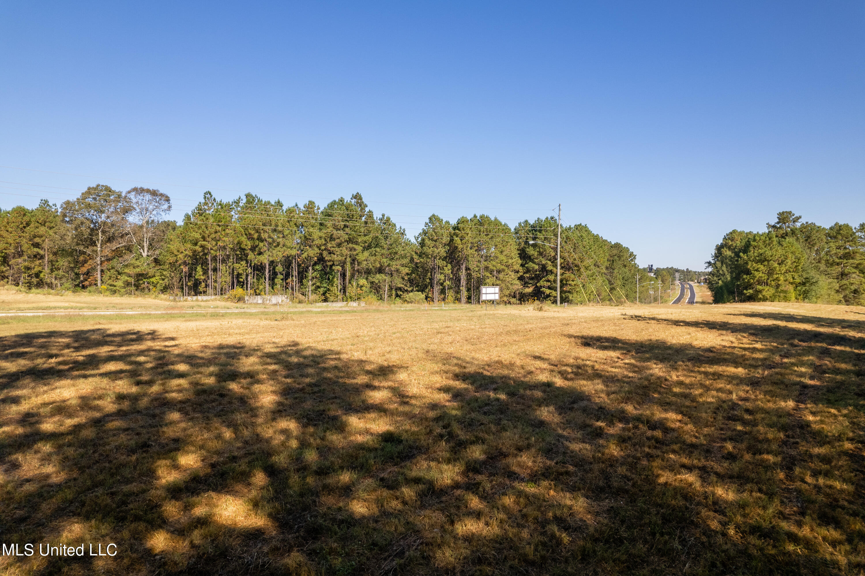 3.33 +/-ac Lamar Boulevard Property Photo 6