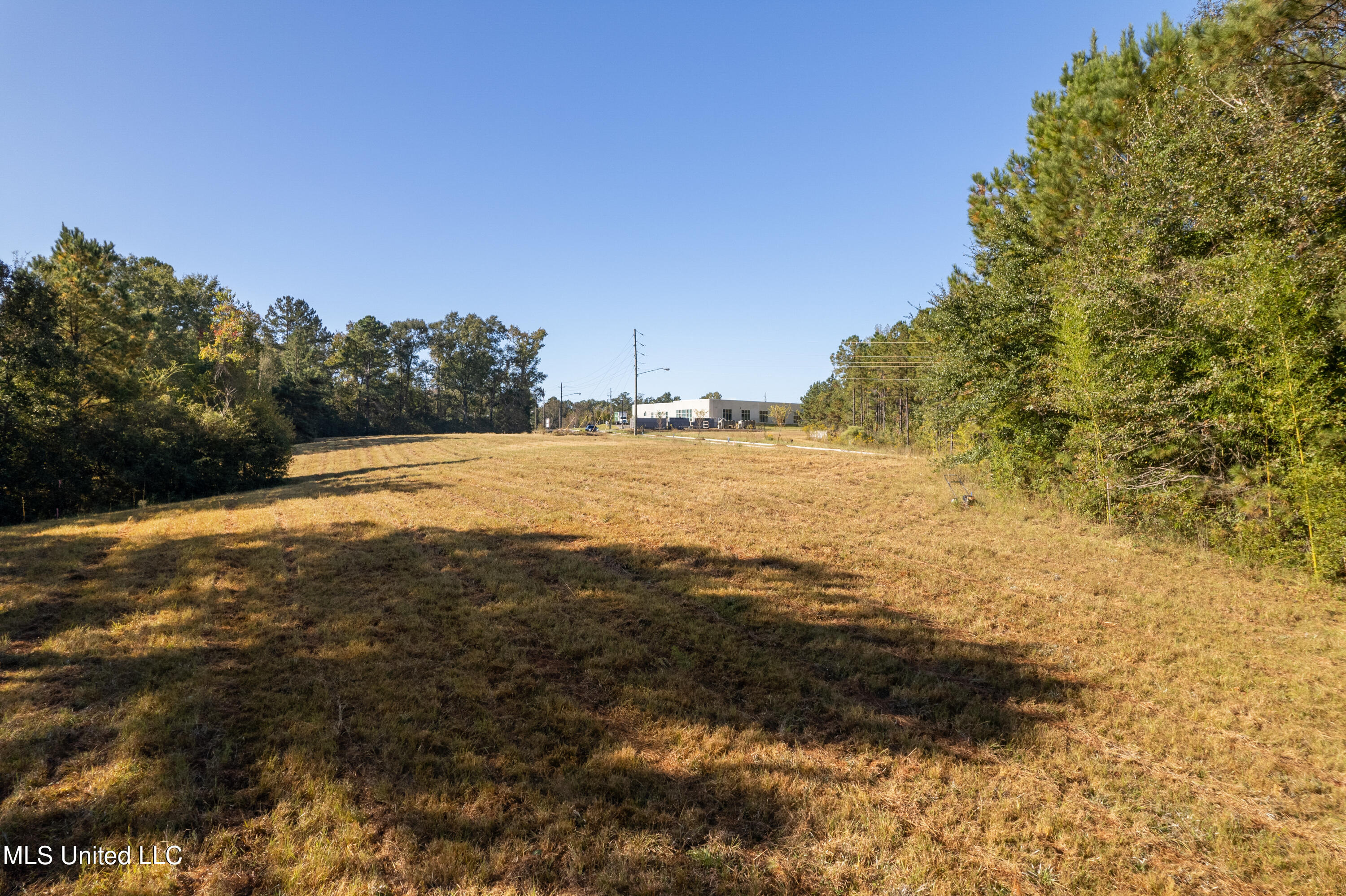 3.33 +/-ac Lamar Boulevard Property Photo 8