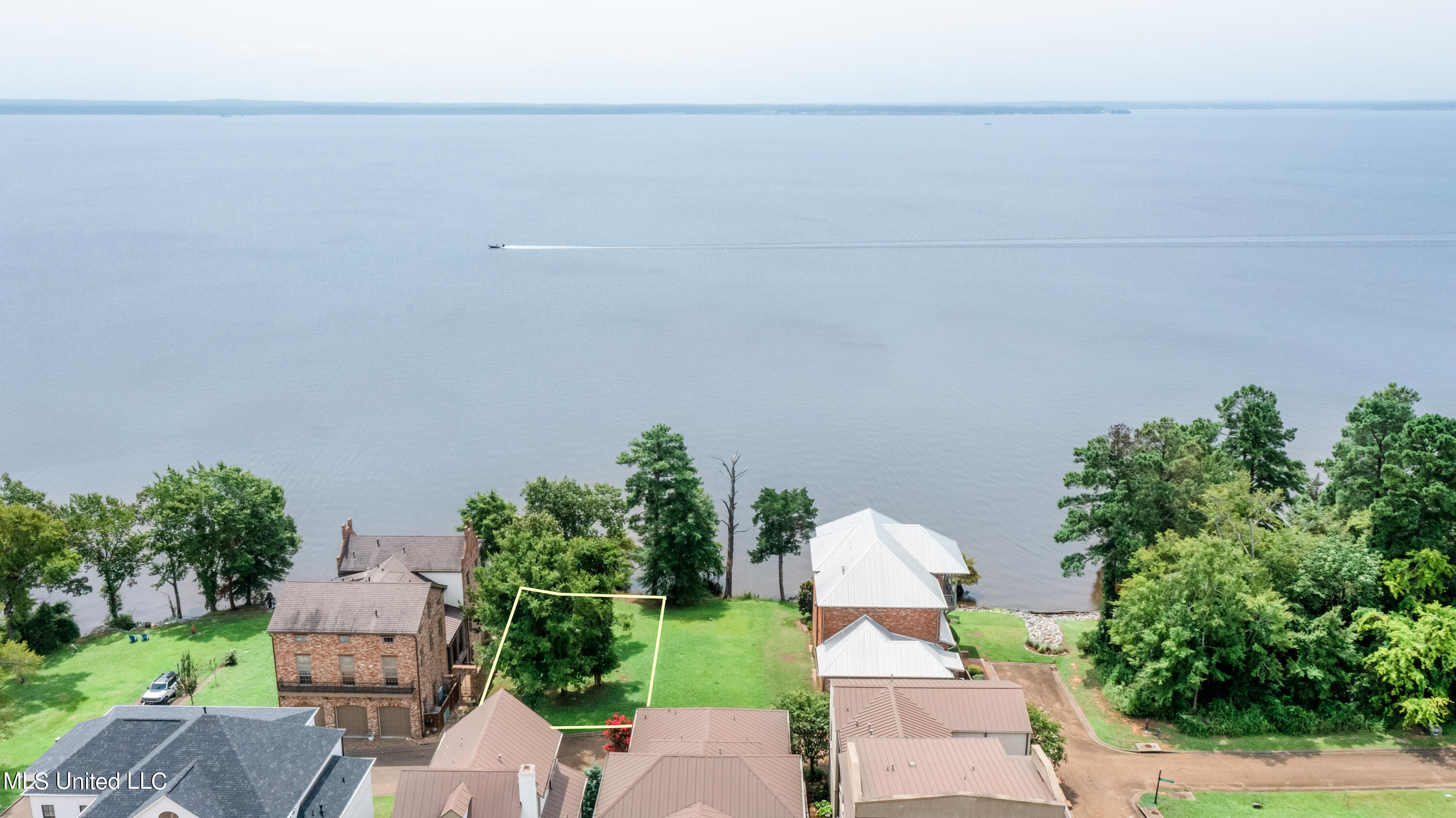 110 D'iberville Lane Property Photo 6