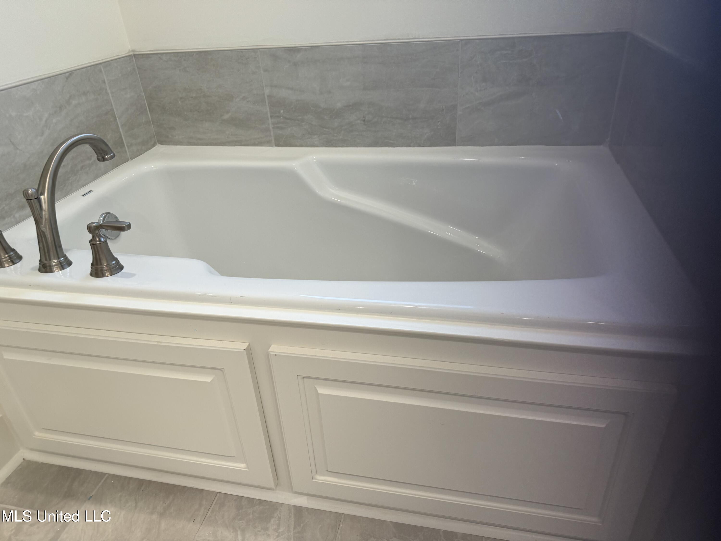 303 Birch Court Property Photo 14