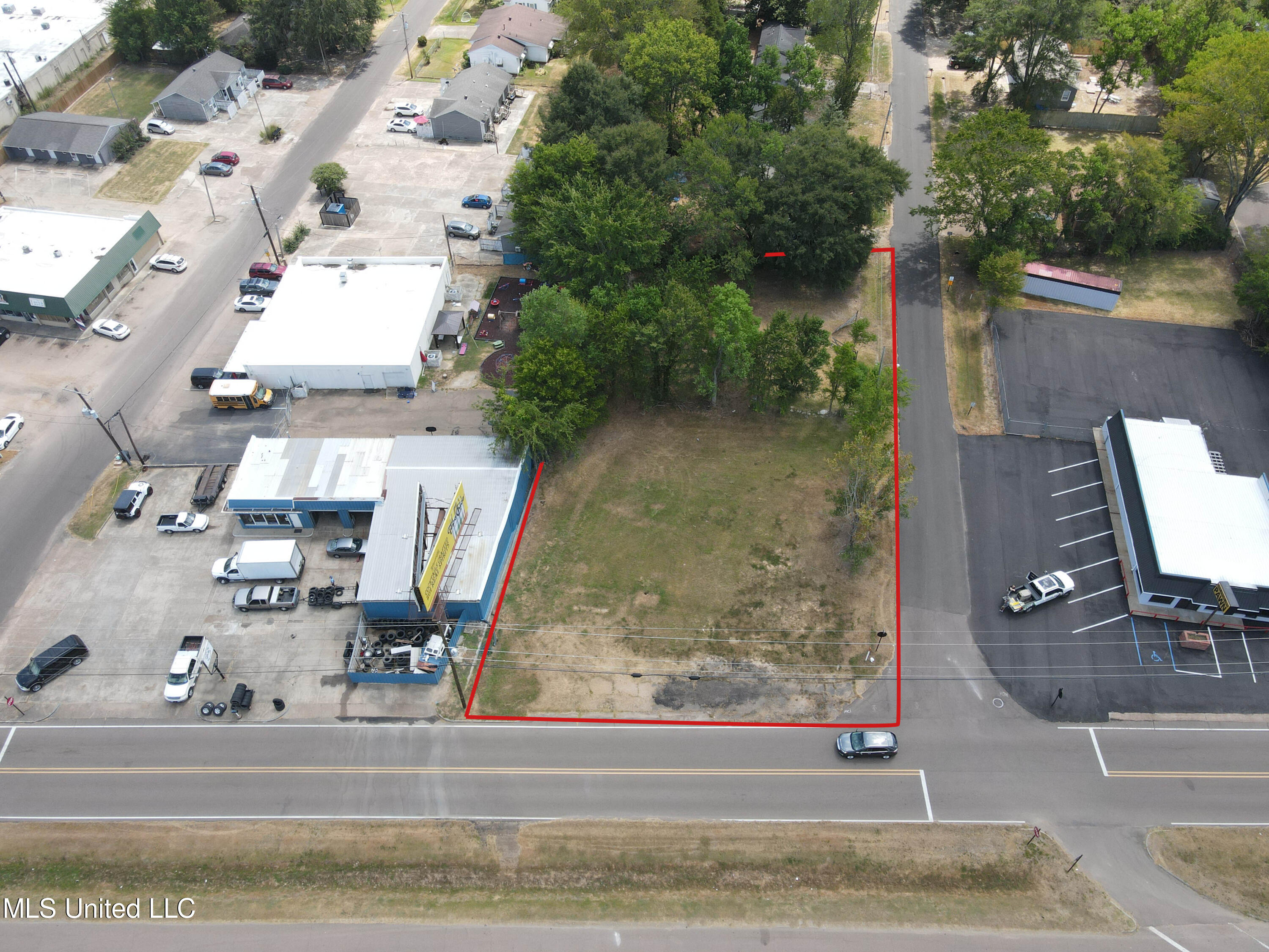 2327 Highway 80 Property Photo 9