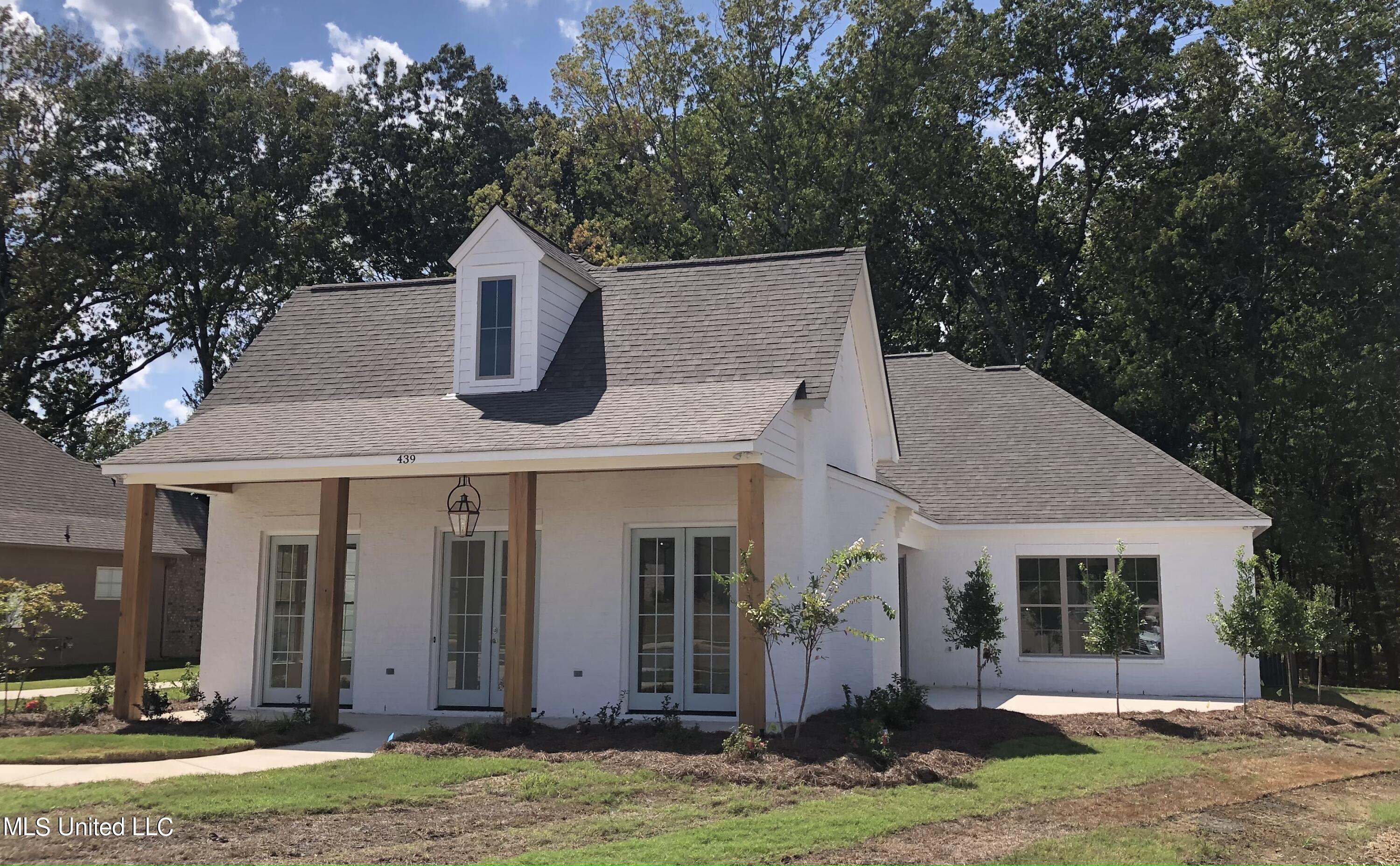 439 Crossvine Place Property Photo 1