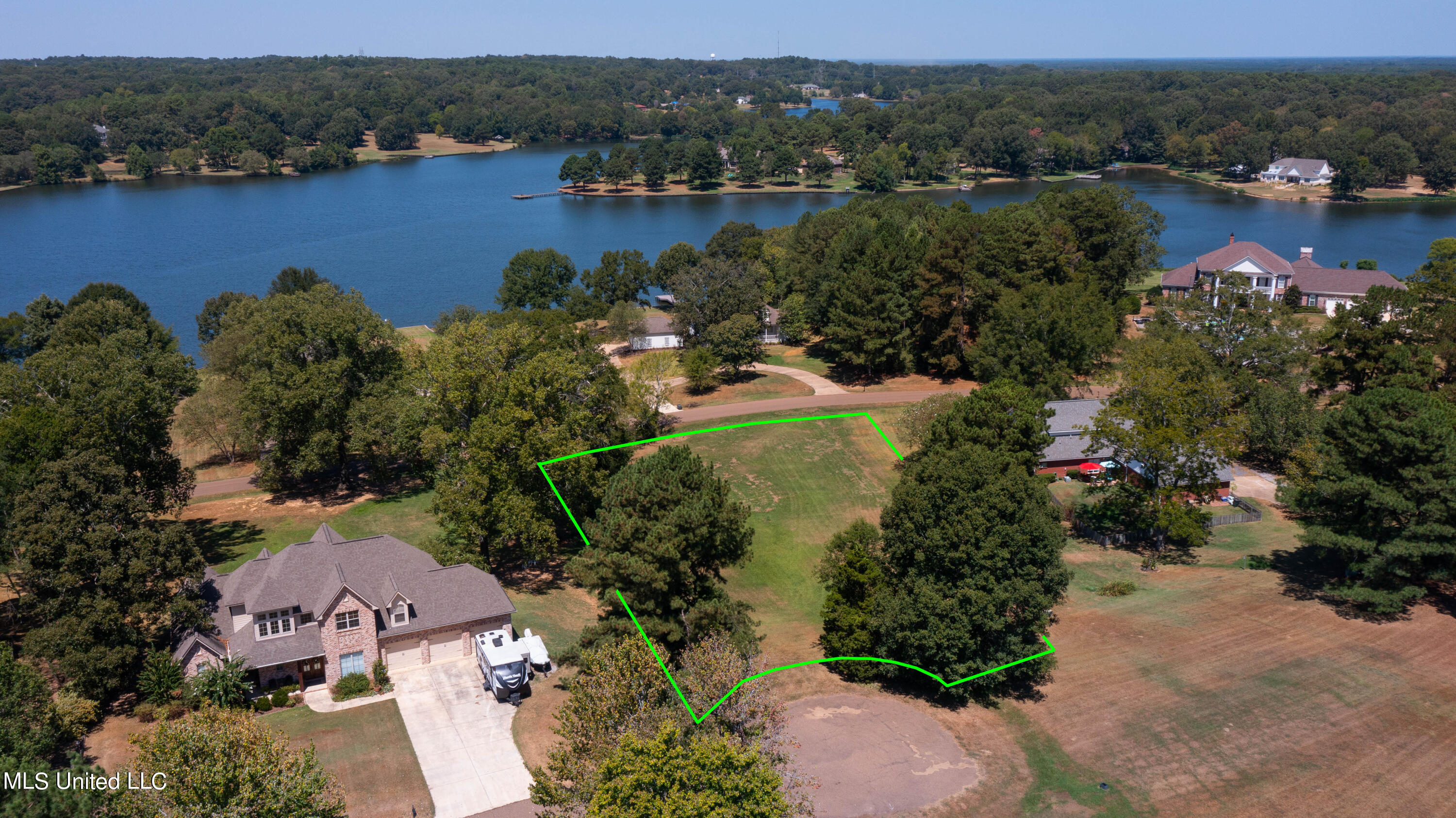 265 Dover Lane Property Photo 9