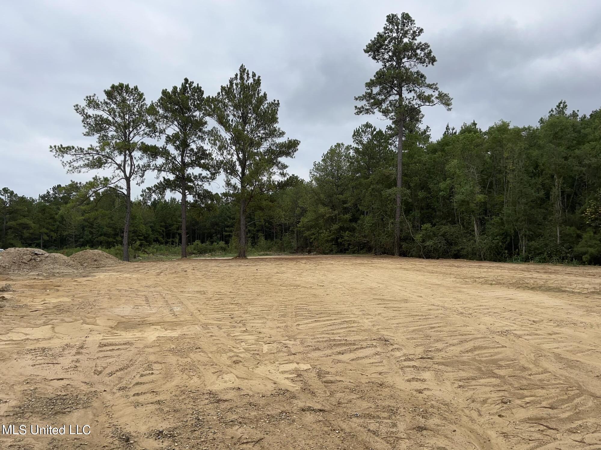 2800 Lake View Road Property Photo 3