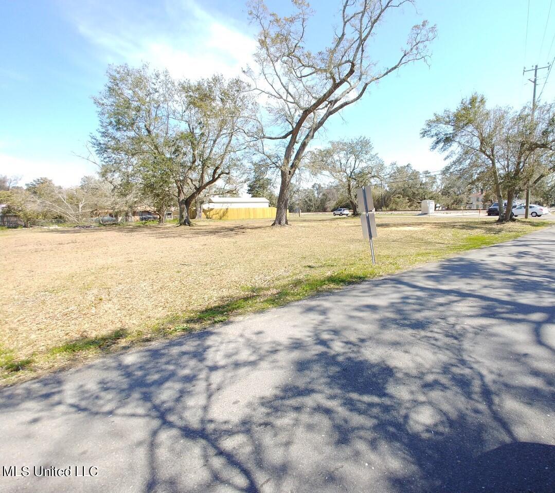 100 Mccaughan Avenue Property Photo 7