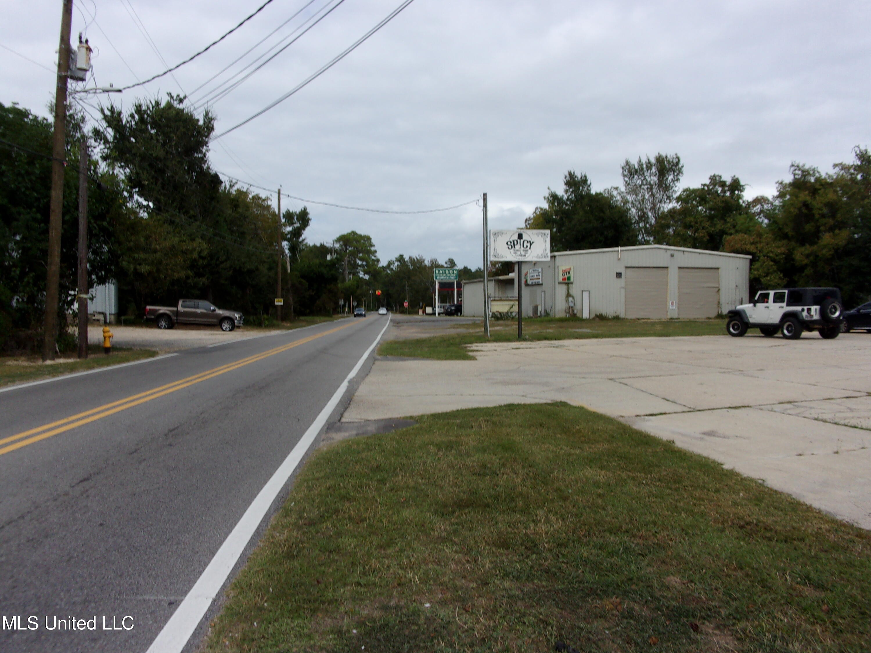 10096 Gorenflo Road Property Photo 5