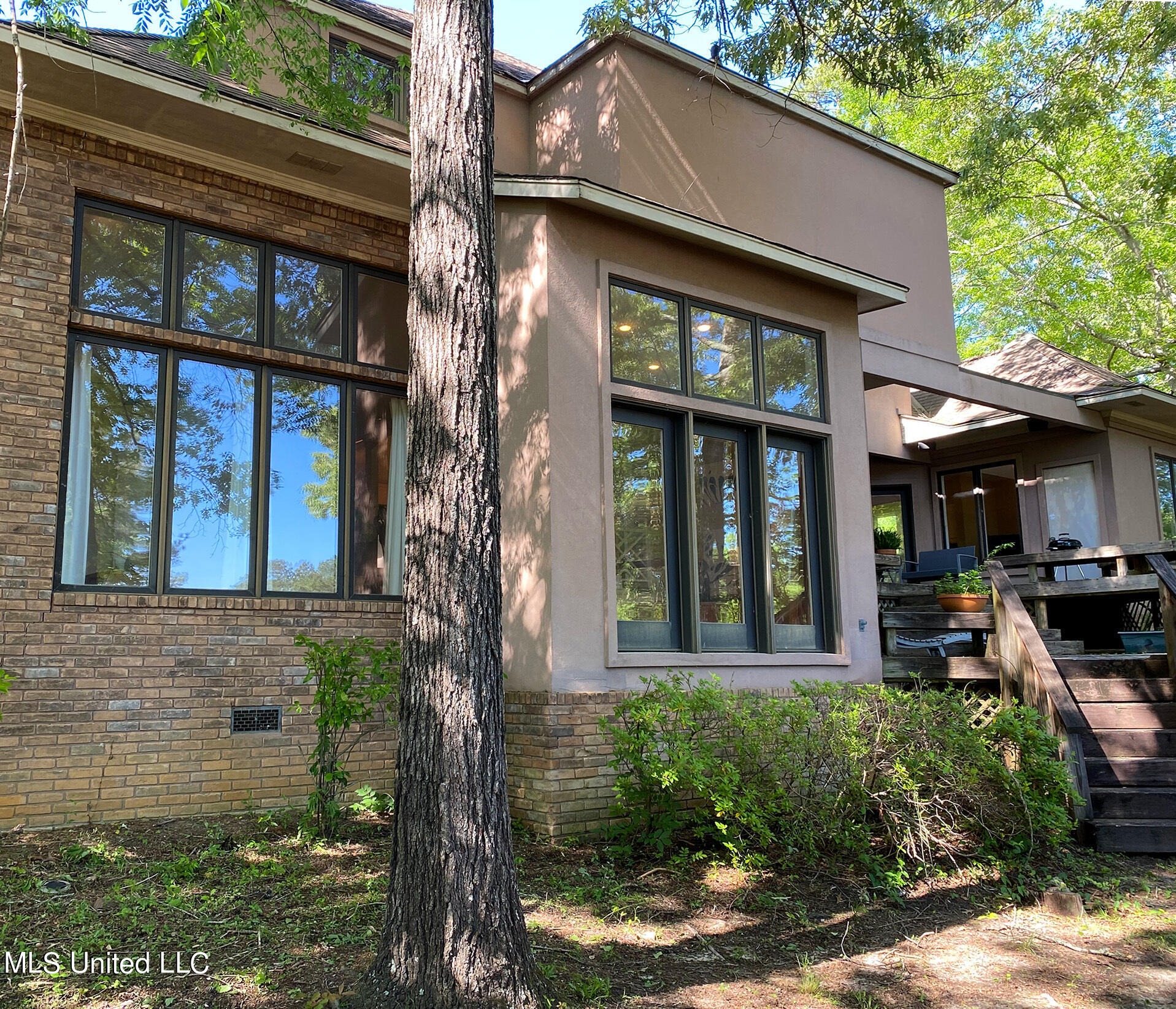 1921 N Petit Bois Street Property Photo 25