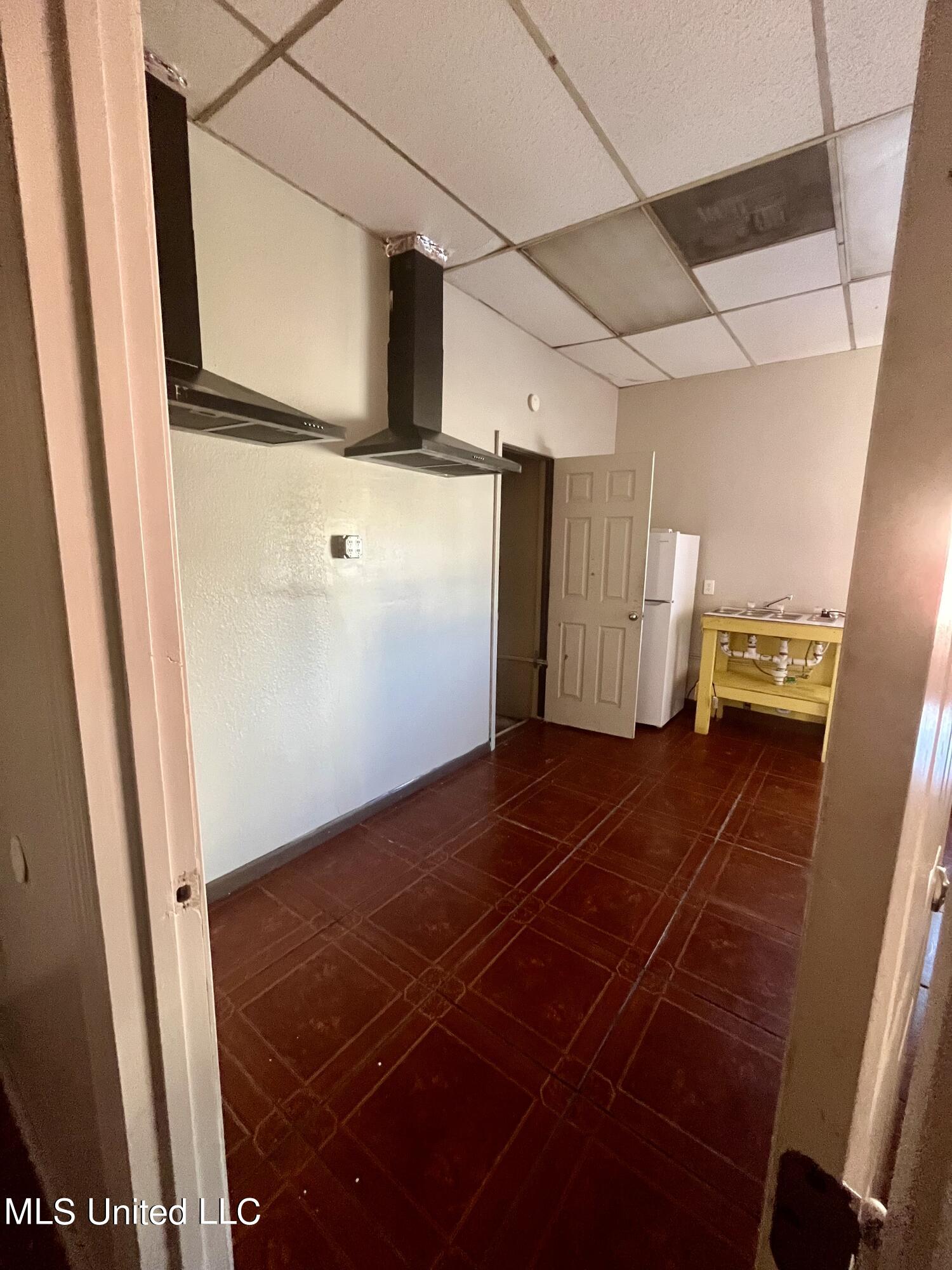 3731 Main Street Property Photo 9