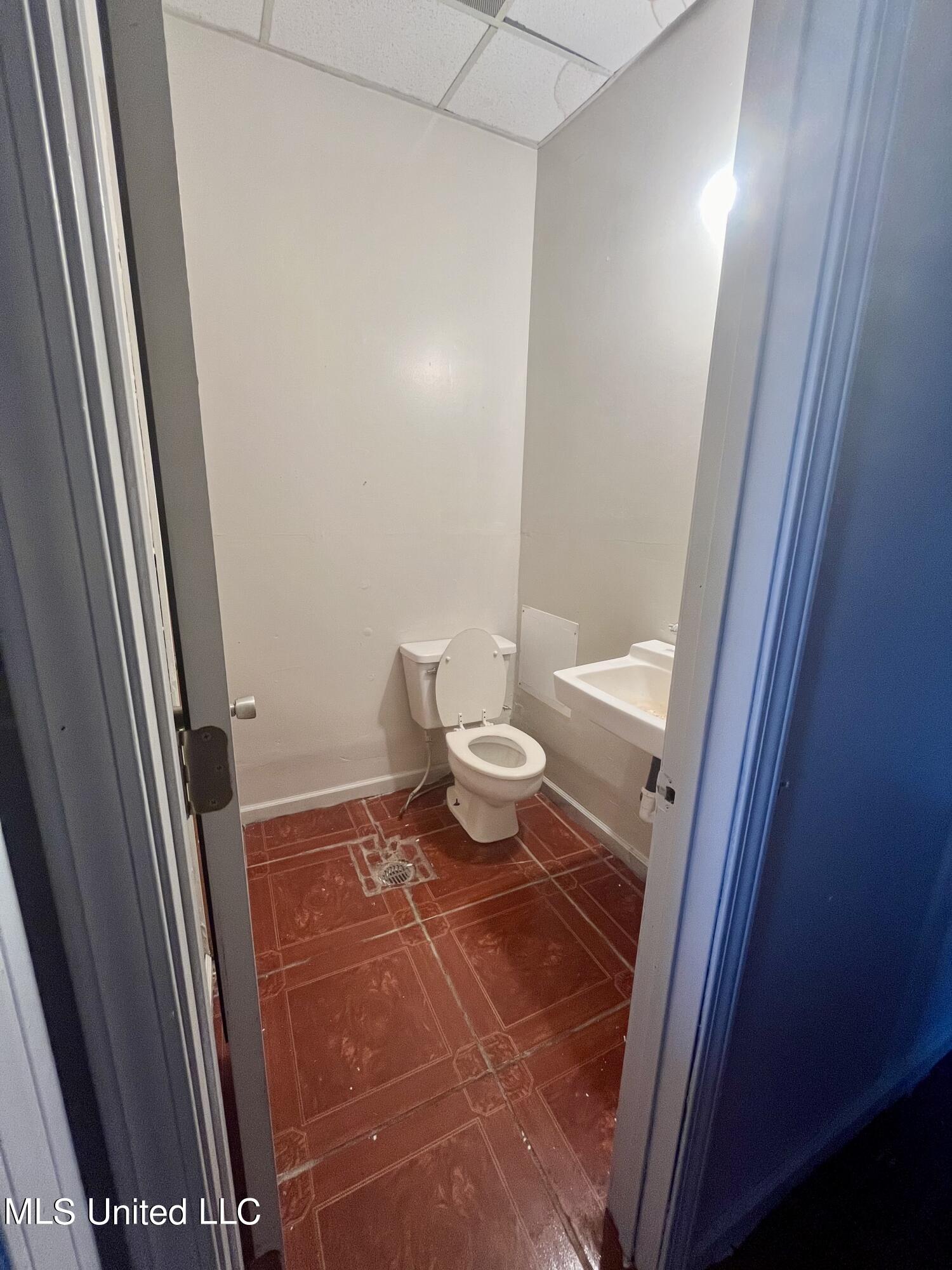 3731 Main Street Property Photo 11