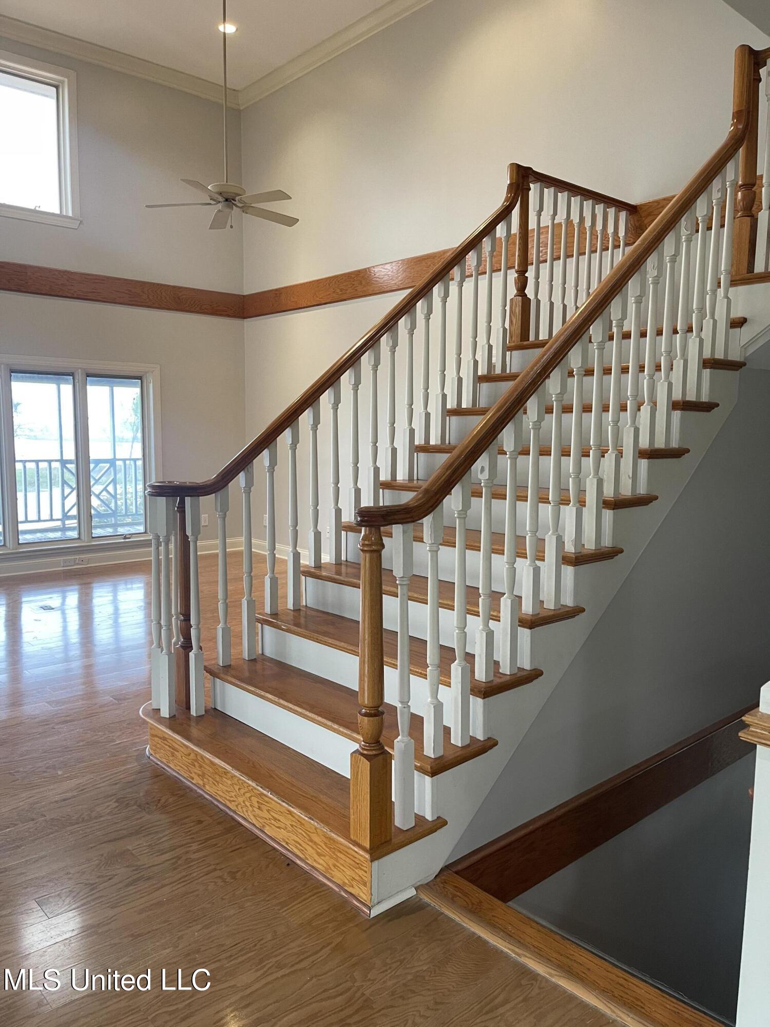120 Lake Harbour Point Property Photo 15