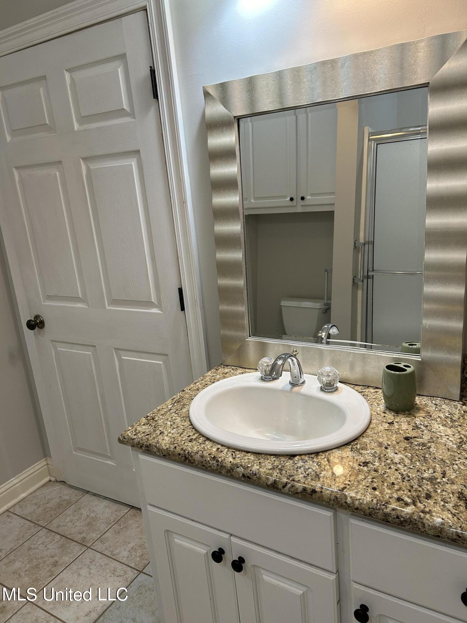 120 Lake Harbour Point Property Photo 30