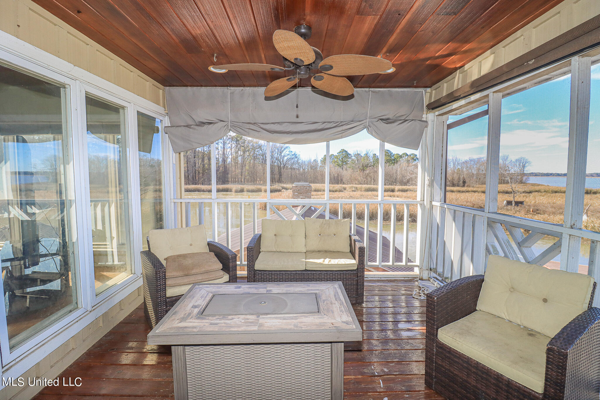 120 Lake Harbour Point Property Photo 44