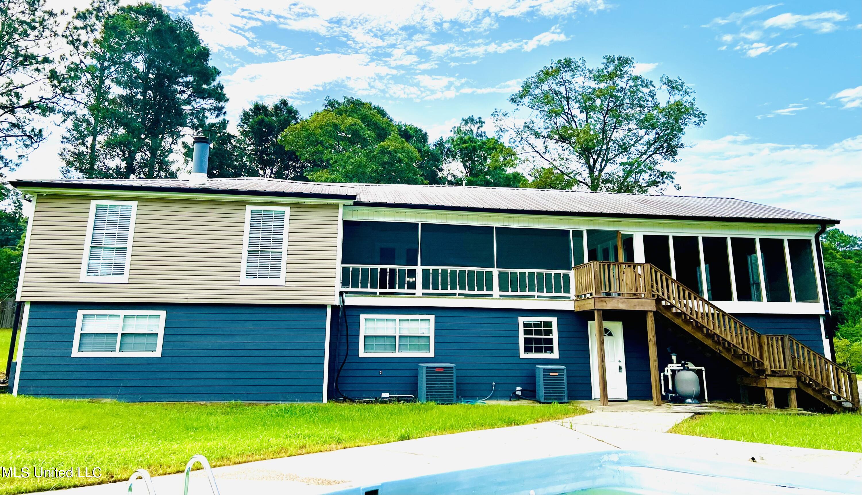 145 Quail Run Road Property Photo 4