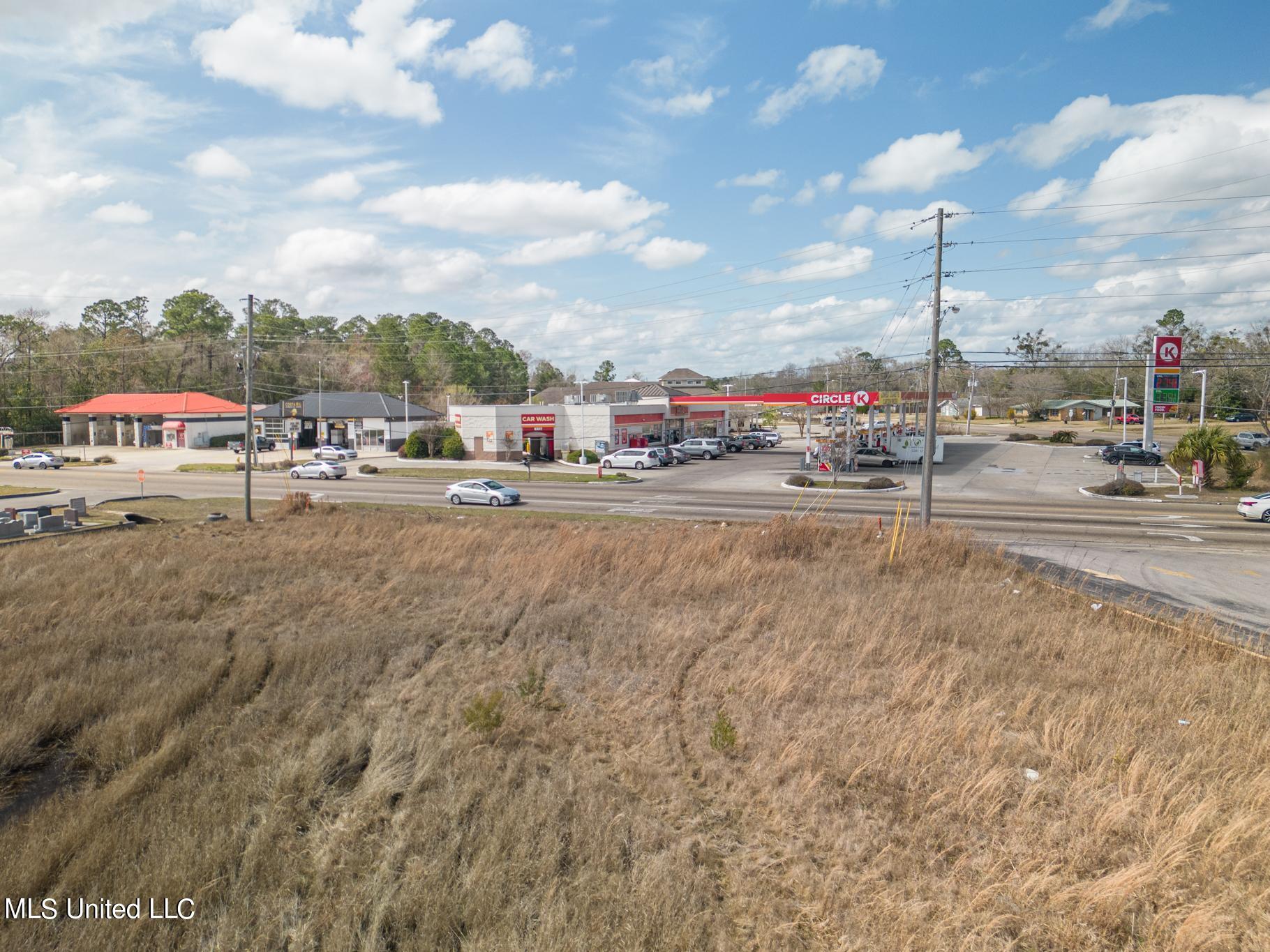 Three Rivers Road Property Photo 5