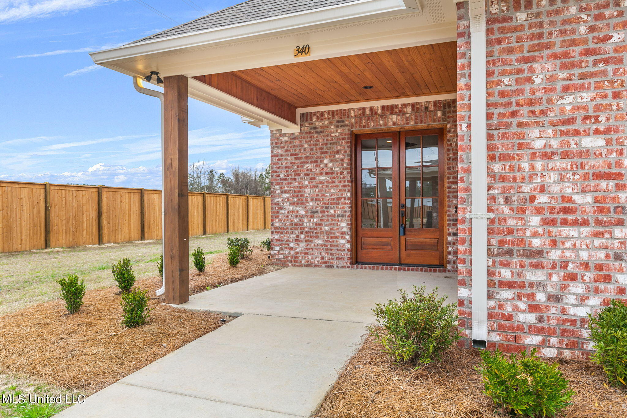 420 Freedom Ring Drive Property Photo 5