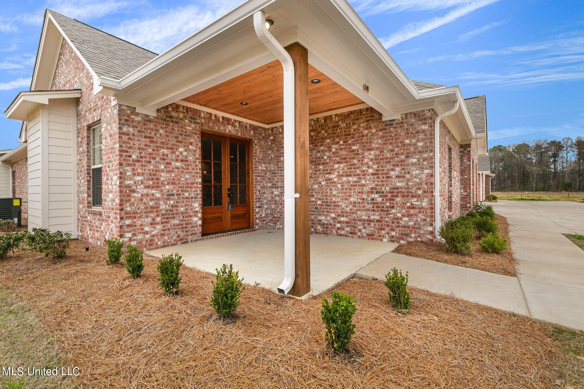 420 Freedom Ring Drive Property Photo 6