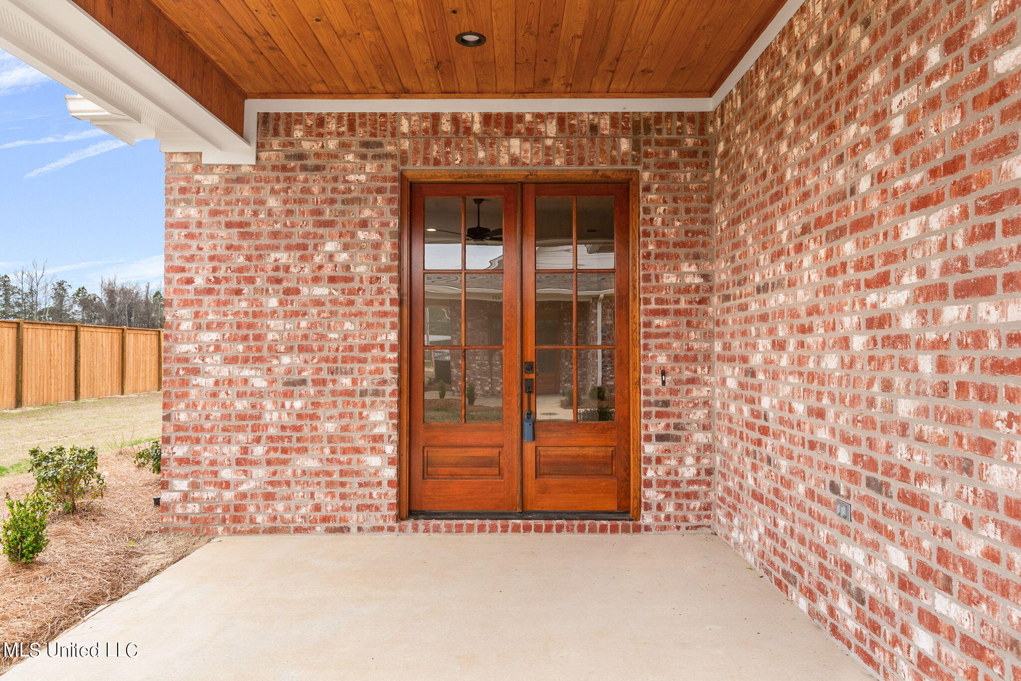 420 Freedom Ring Drive Property Photo 7