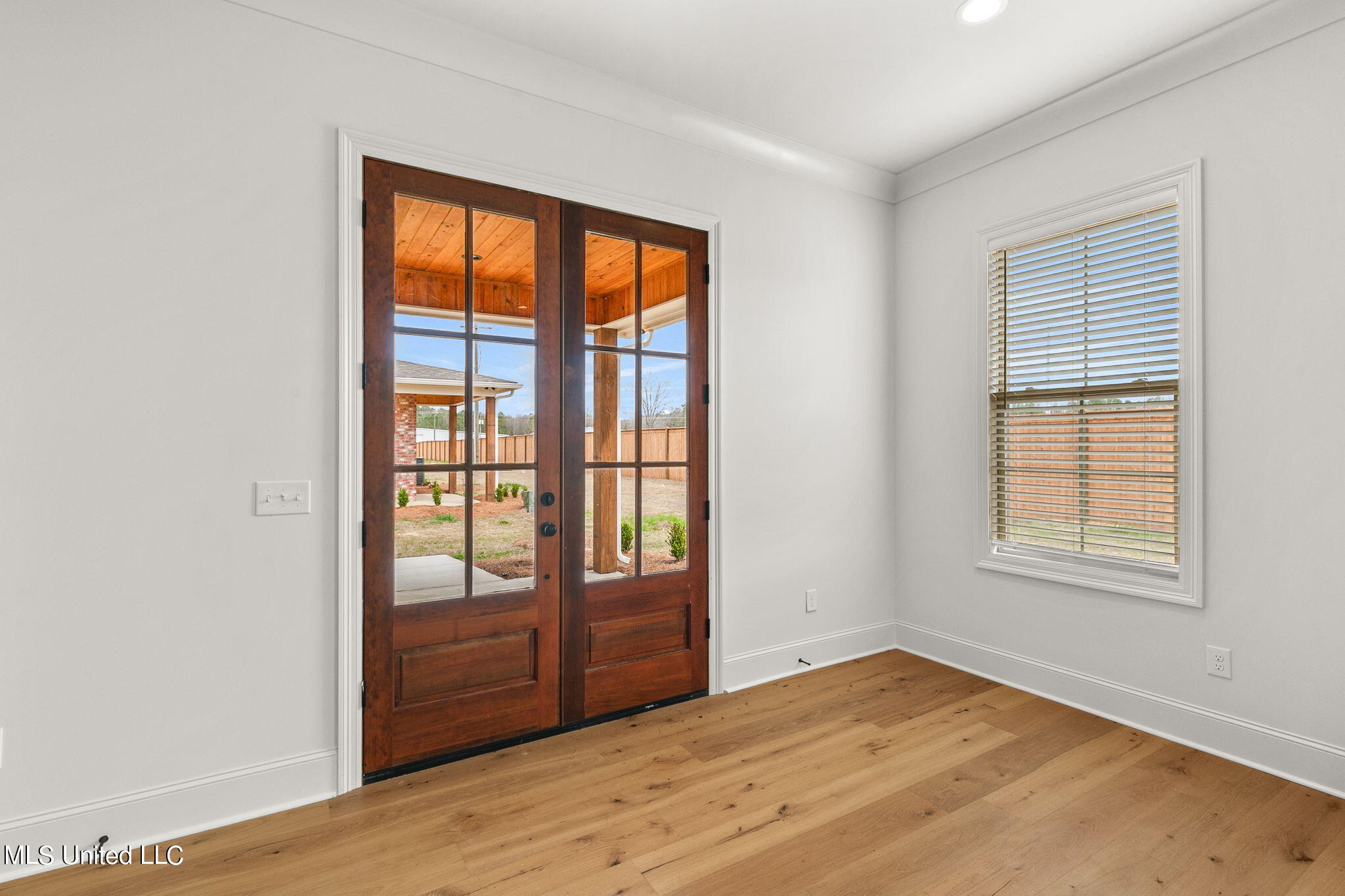 420 Freedom Ring Drive Property Photo 9