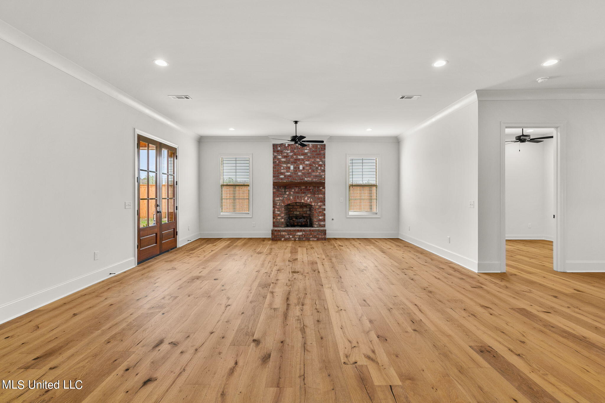 420 Freedom Ring Drive Property Photo 11