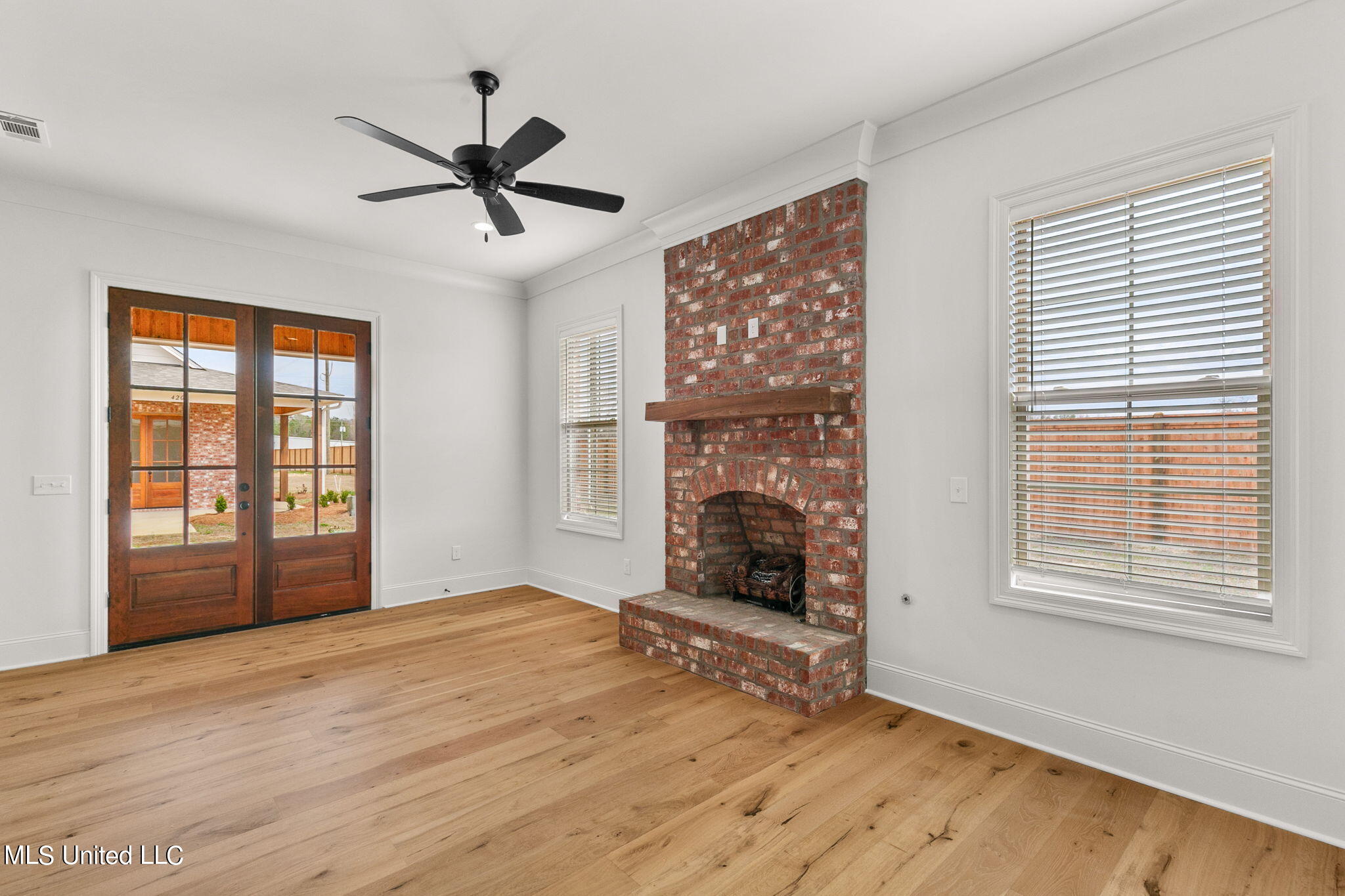 420 Freedom Ring Drive Property Photo 13