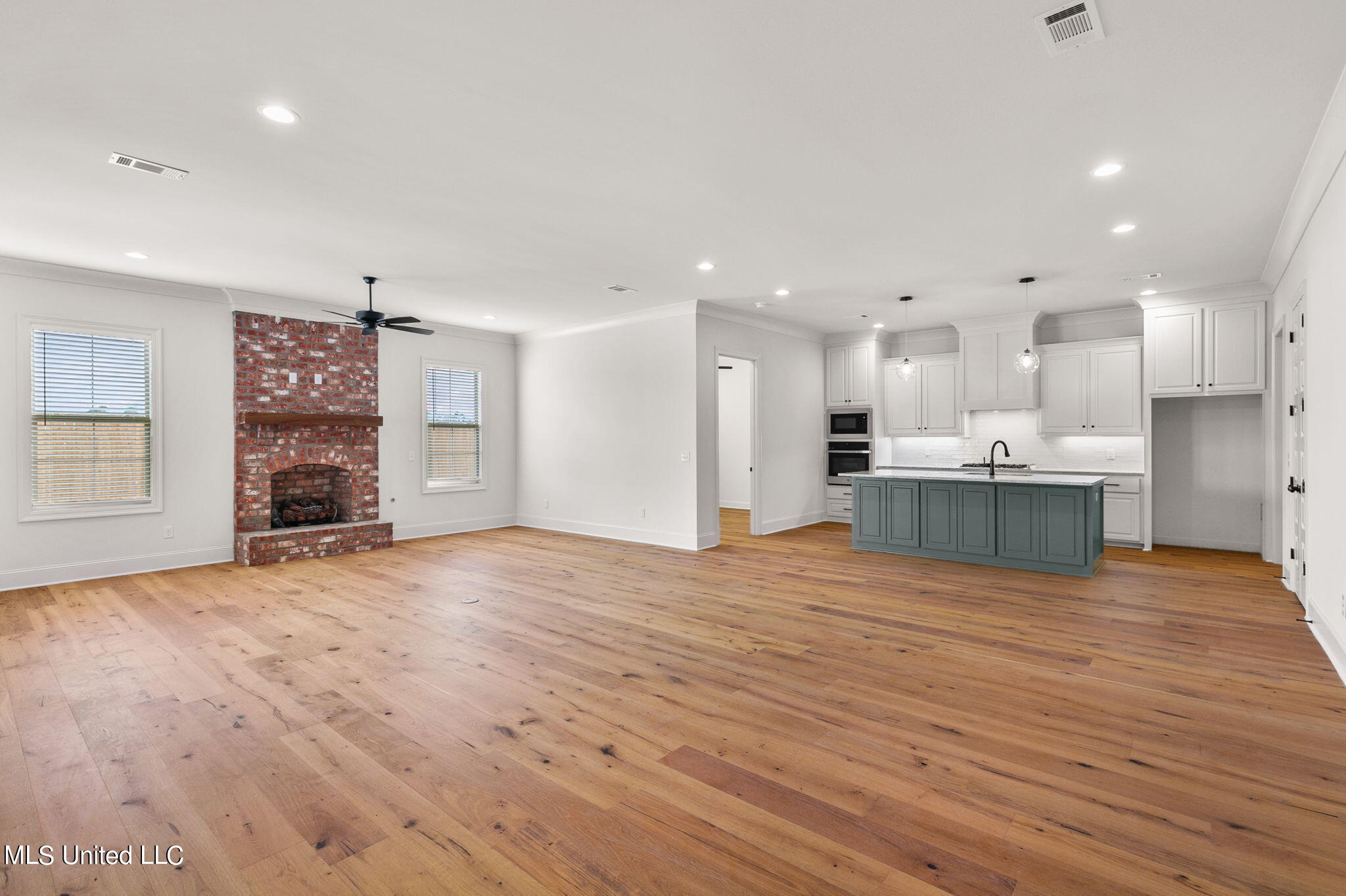 420 Freedom Ring Drive Property Photo 17