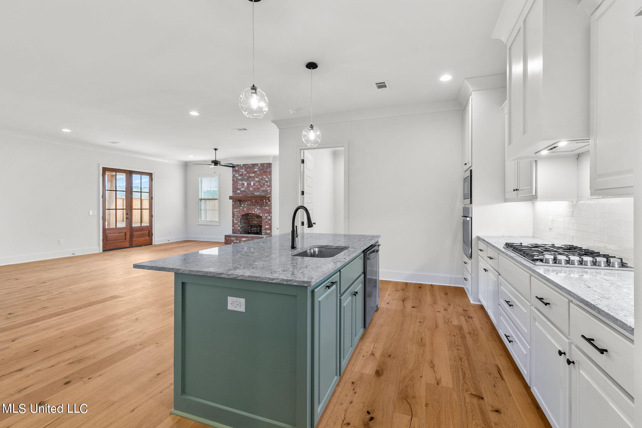 420 Freedom Ring Drive Property Photo 21