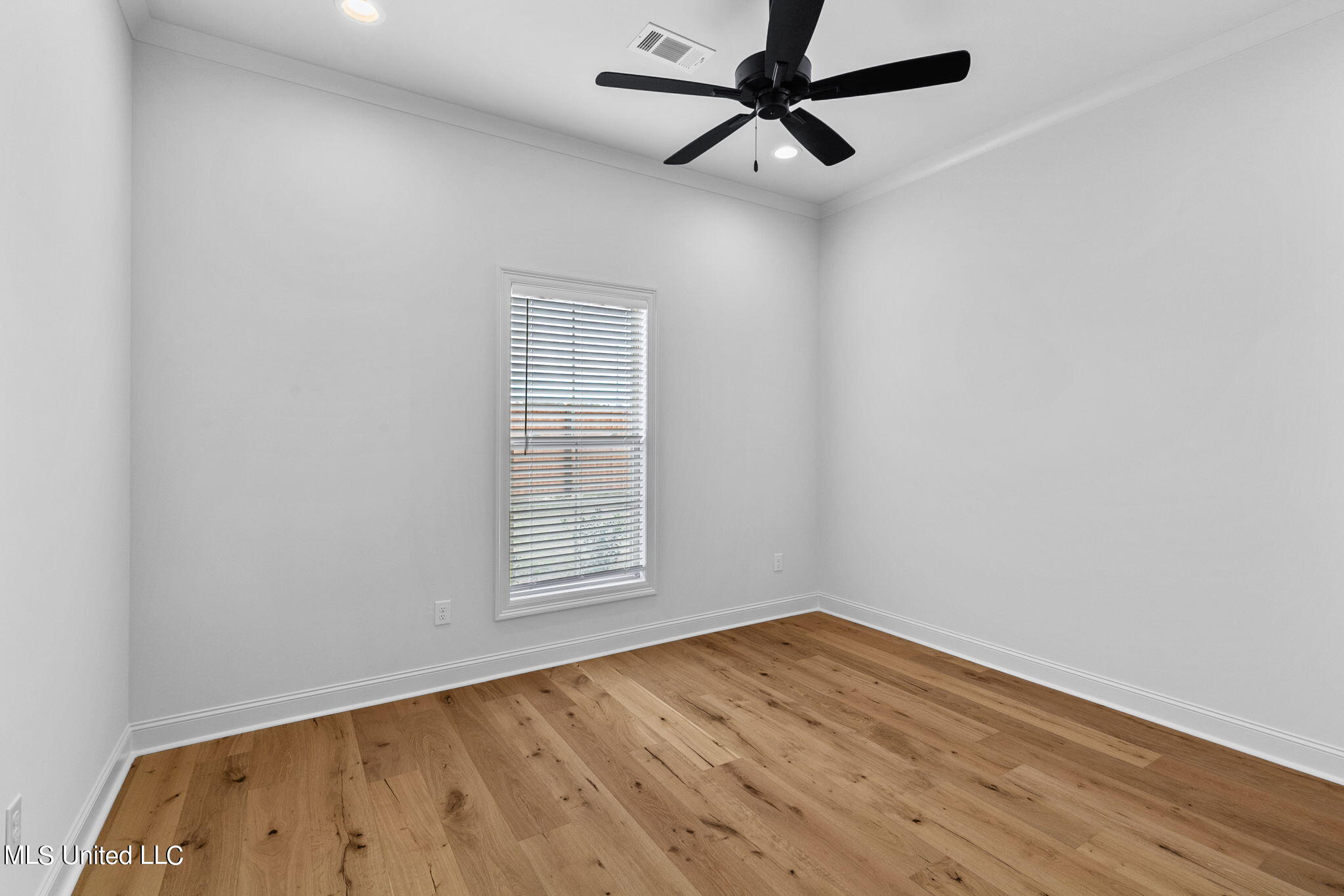 420 Freedom Ring Drive Property Photo 27
