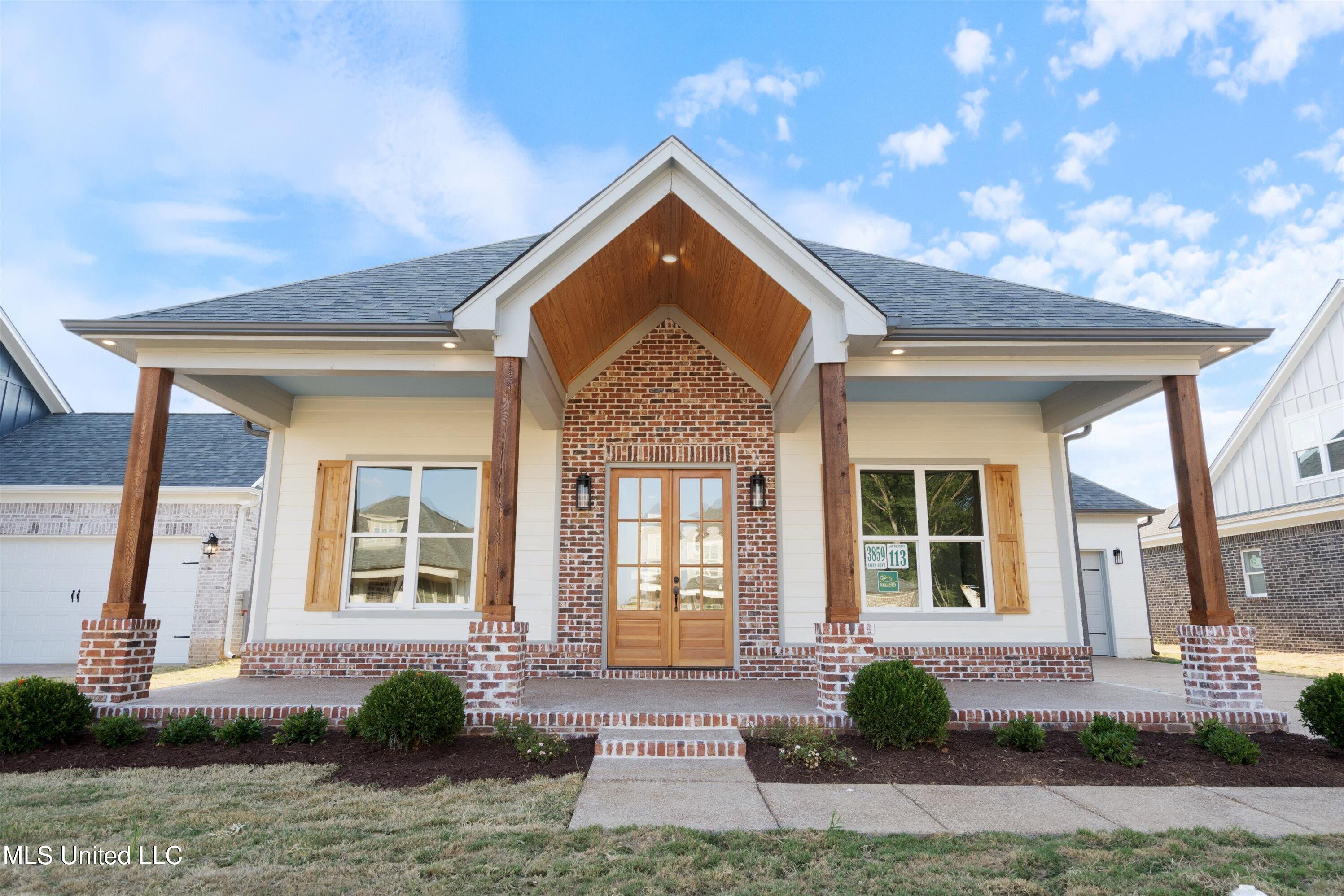 3859 Swan Cove Property Photo 1